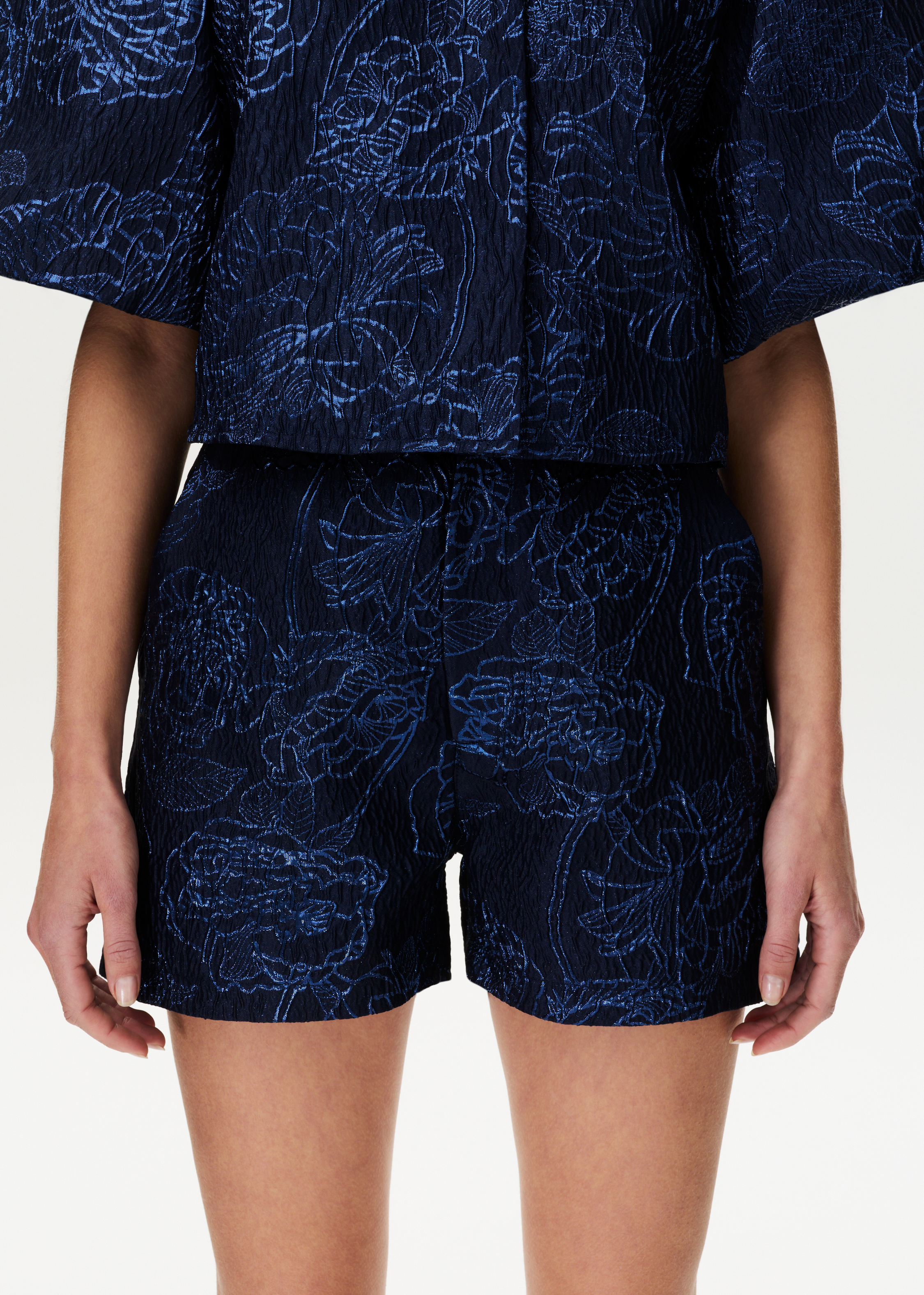 Shorts met jacquard bloemen