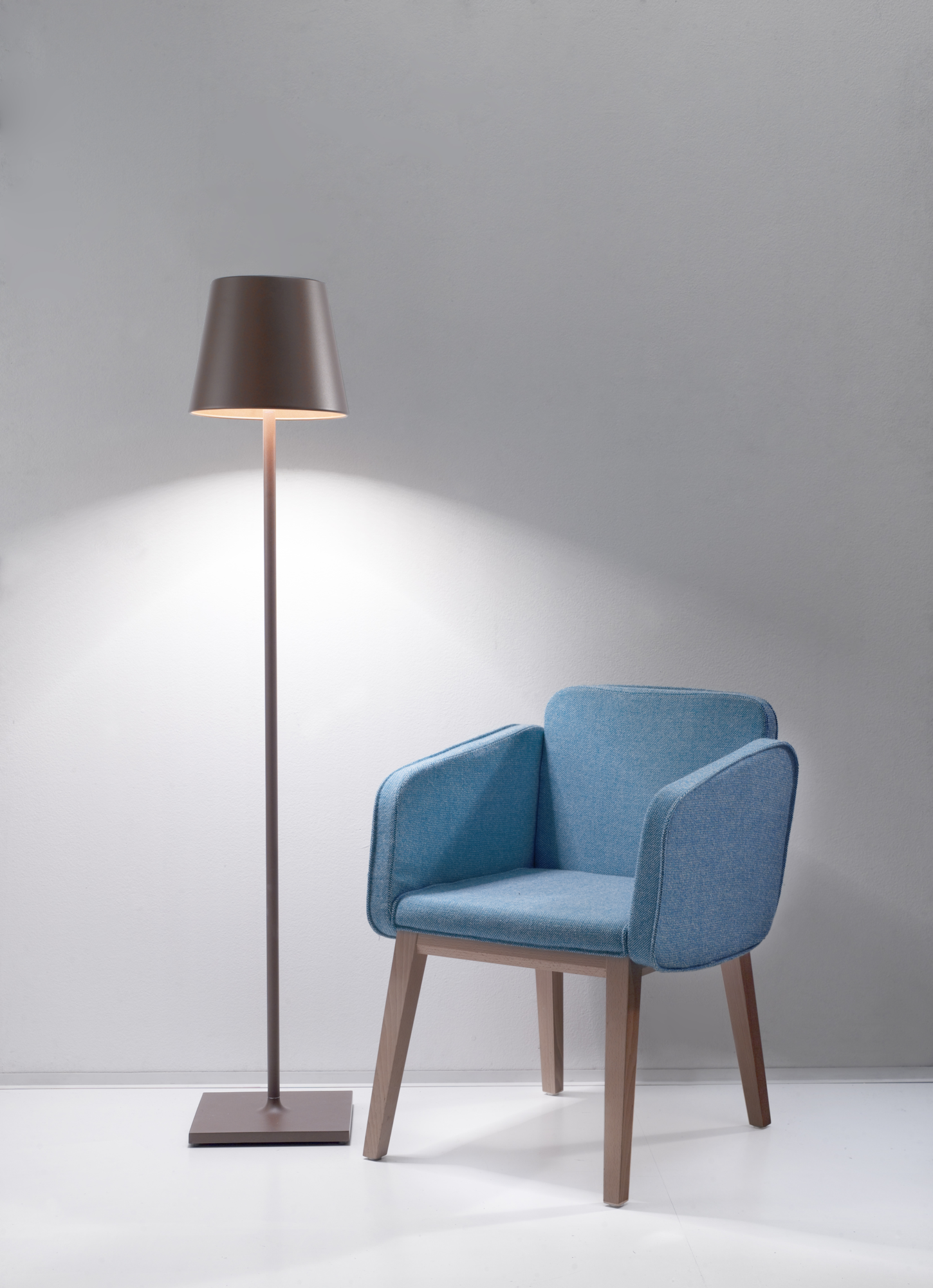 Zafferano oplaadbare vloerlamp XXL antraciet