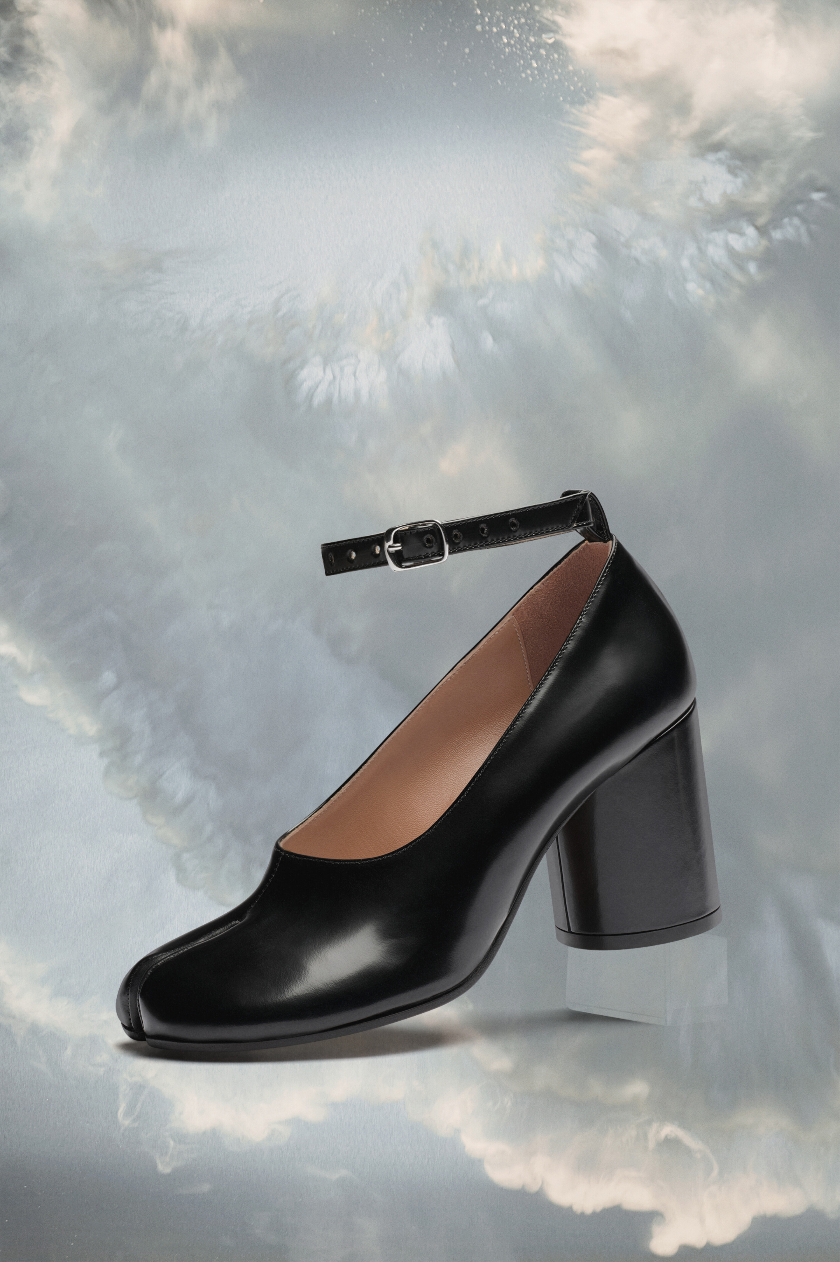 Black Leather Heeled Tabi Décolleté