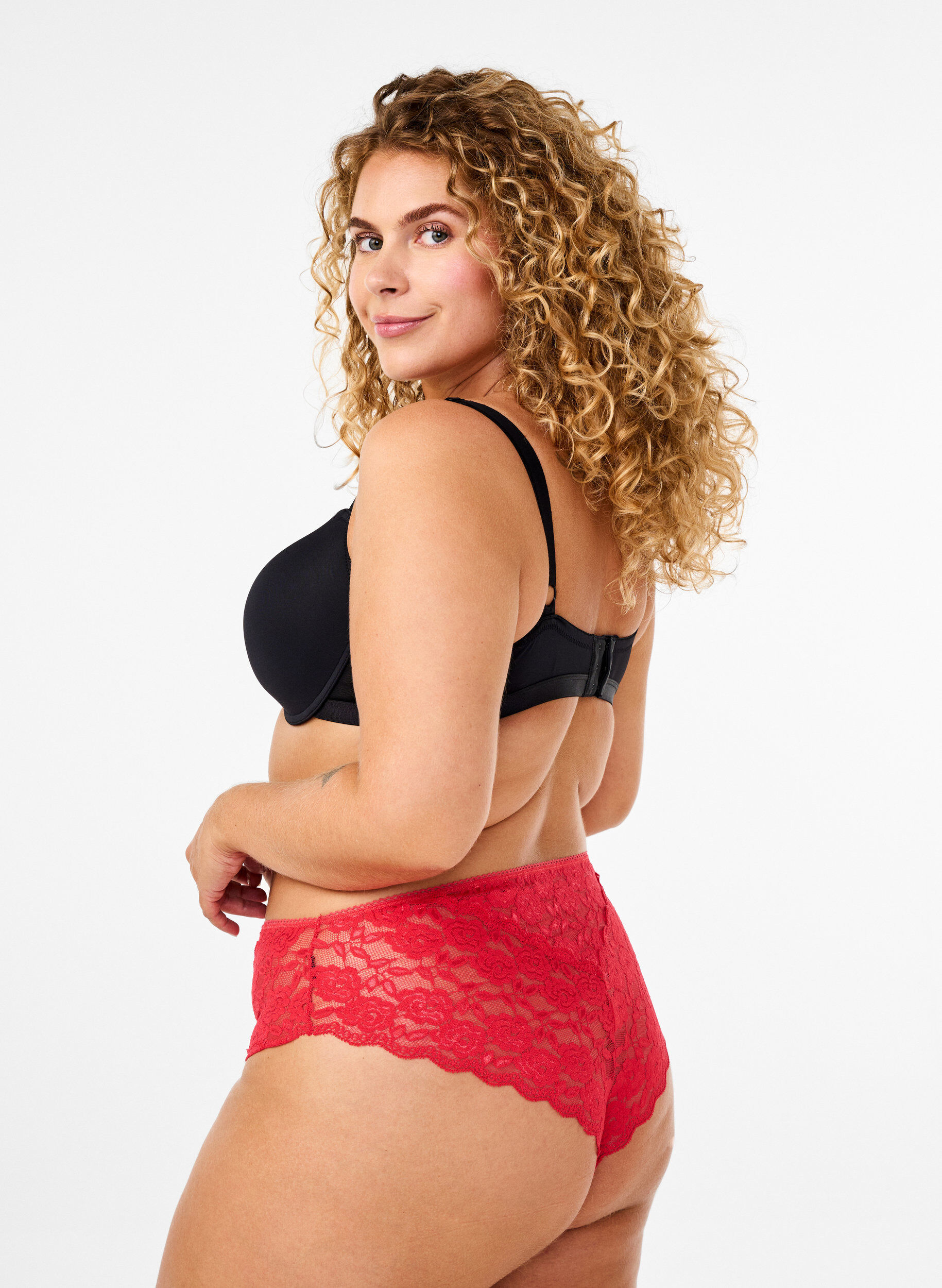 Brazilian blondetrusse