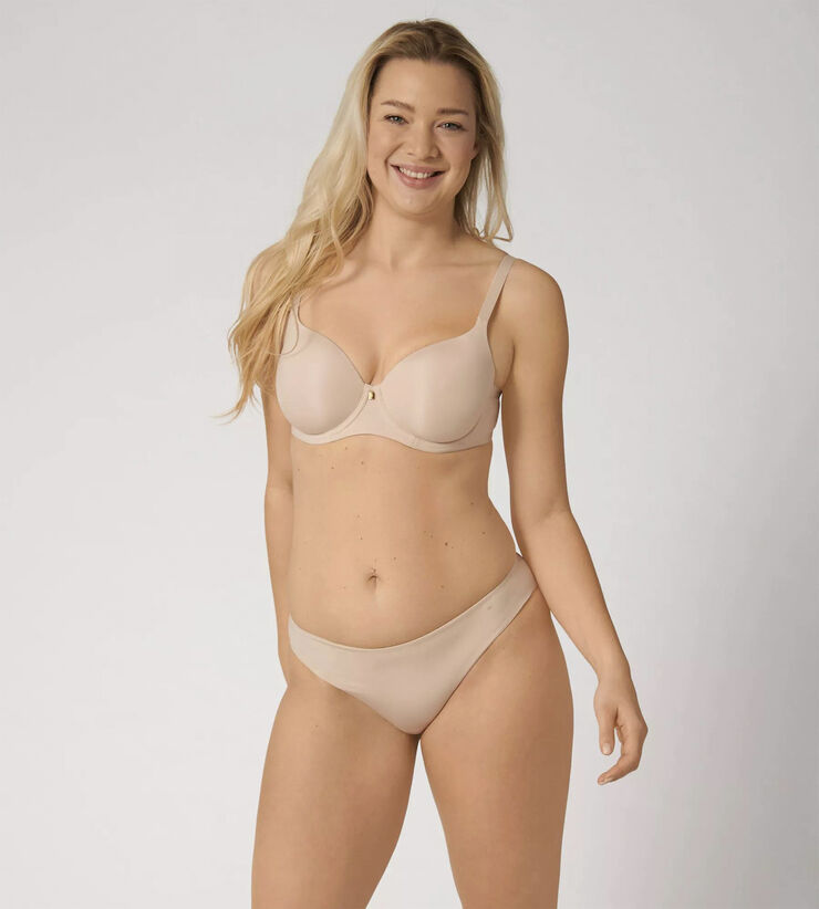 Triumph Body Make-Up Essentials WP Nude beige
