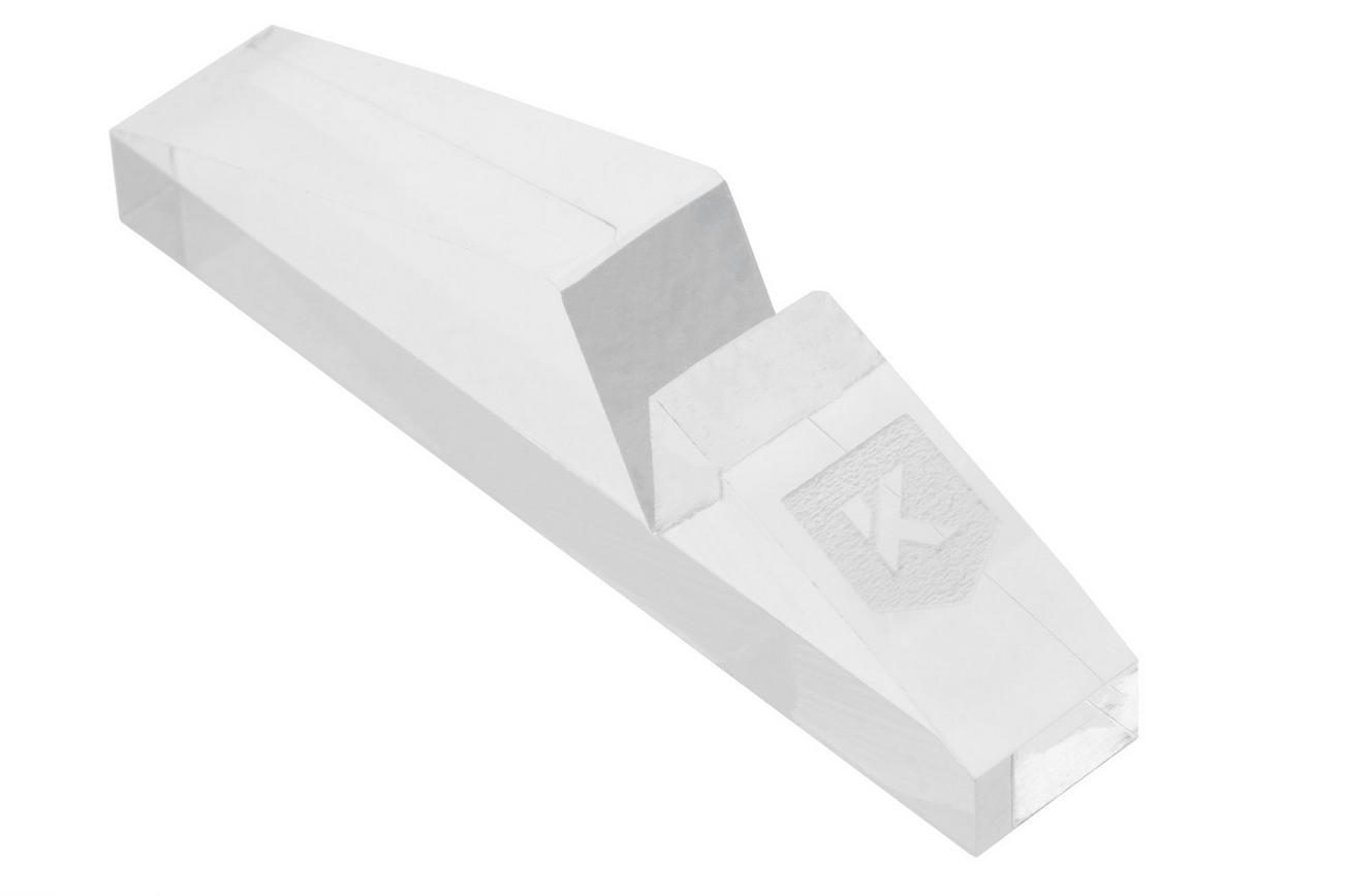 Knivesandtools #OneKnifeStand, messenstandaard