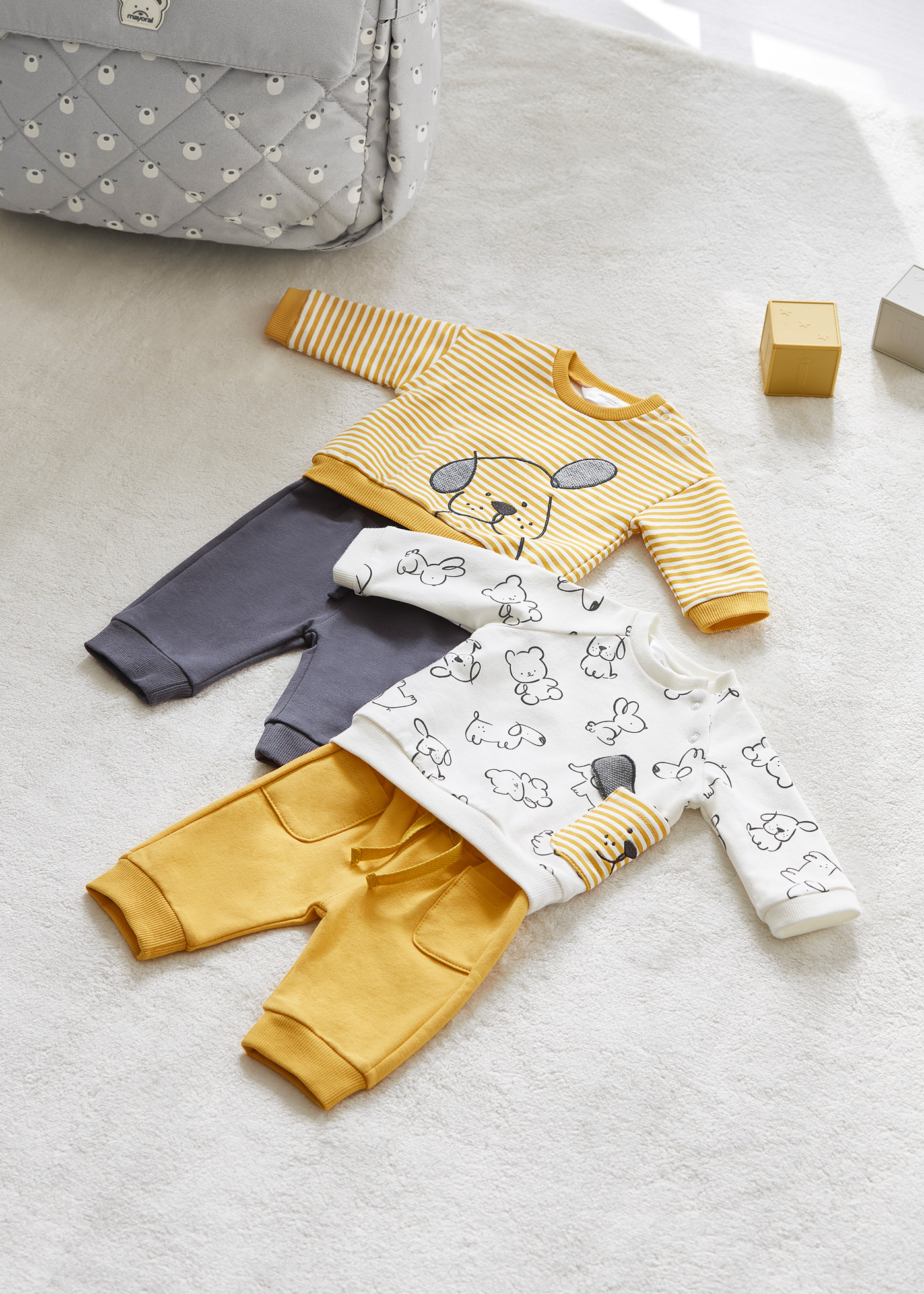 Conjunto de moletom Better Cotton de 4 peças para recém-nascidos