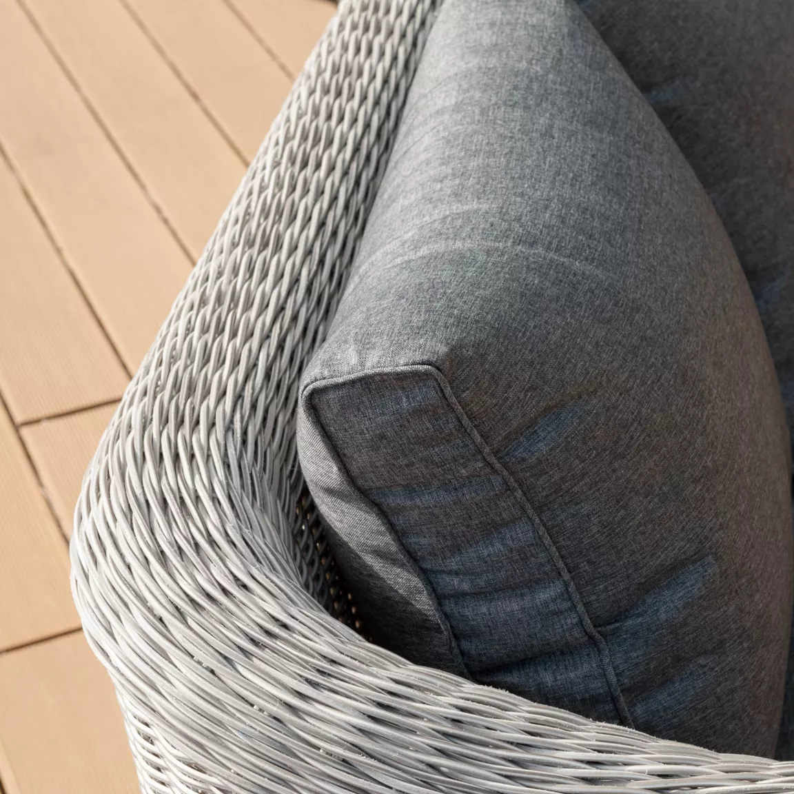 Salon de jardin en résine tressée 7 places 5 pcs Calvi Gris et gris foncé