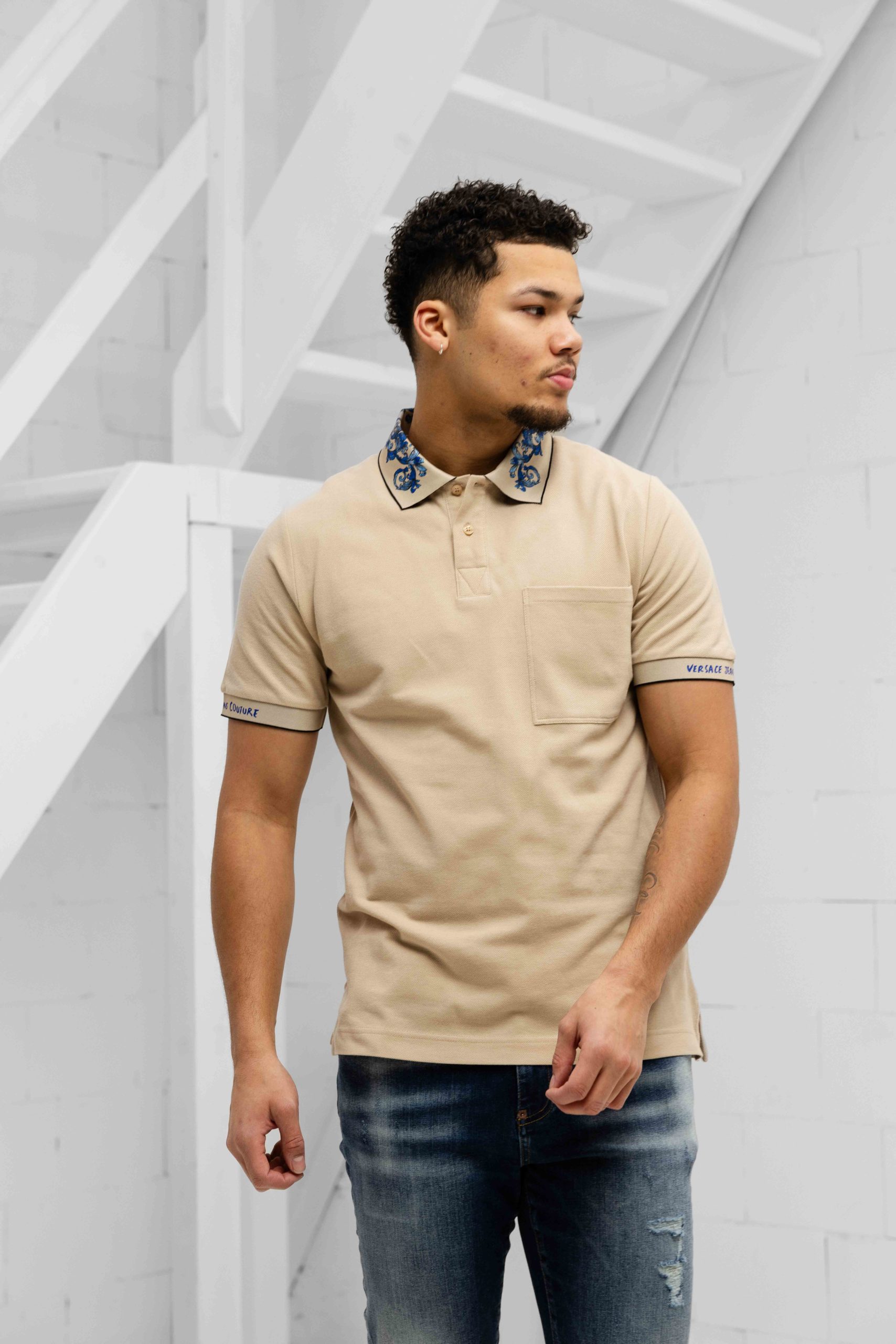 Versace Jeans Couture Baroque Collar Polo Heren Beige