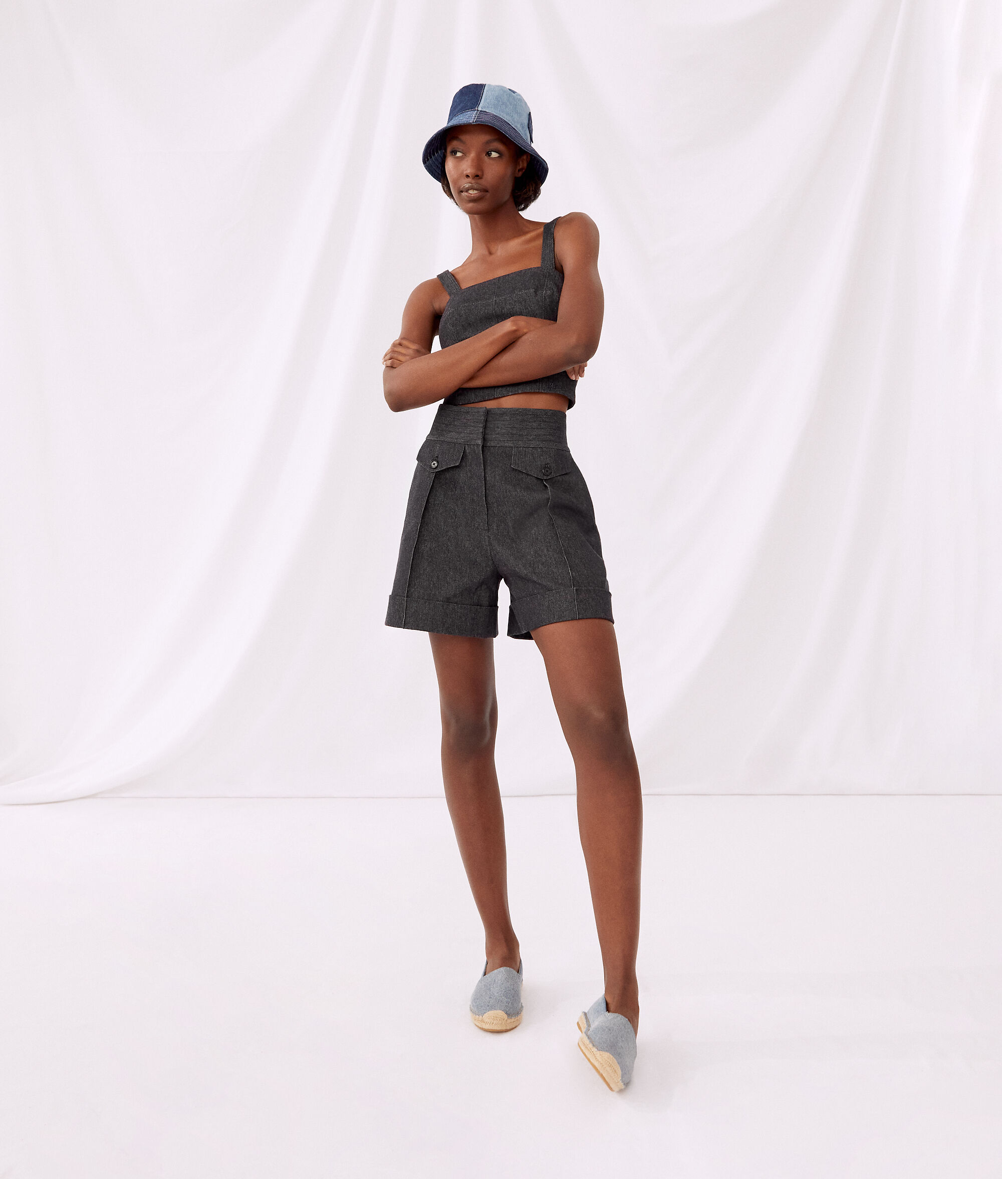 SHORT EN JEAN KARL x AMBER VALLETTA