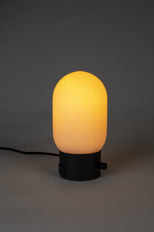 Zuiver Urban charger tafellamp zwart