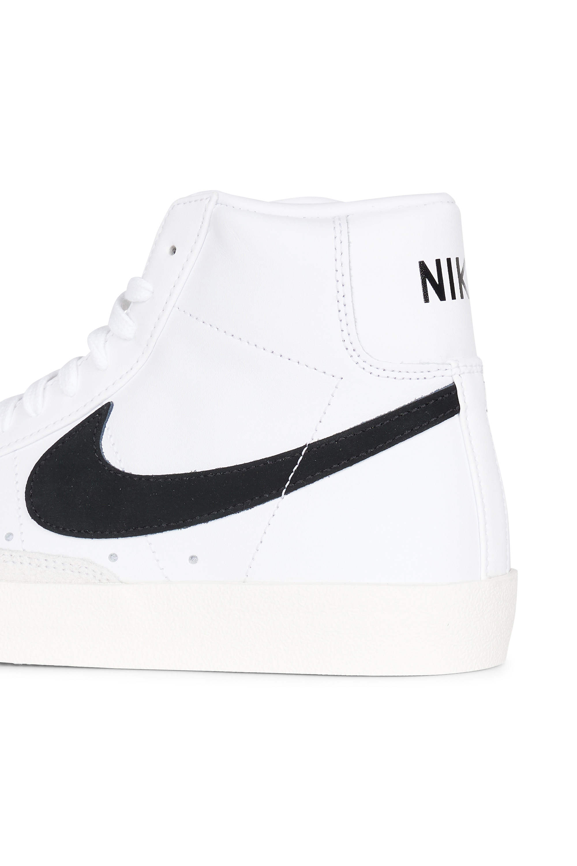 NIKE Baskets montantes  BLAZER MID 77 Blanc
