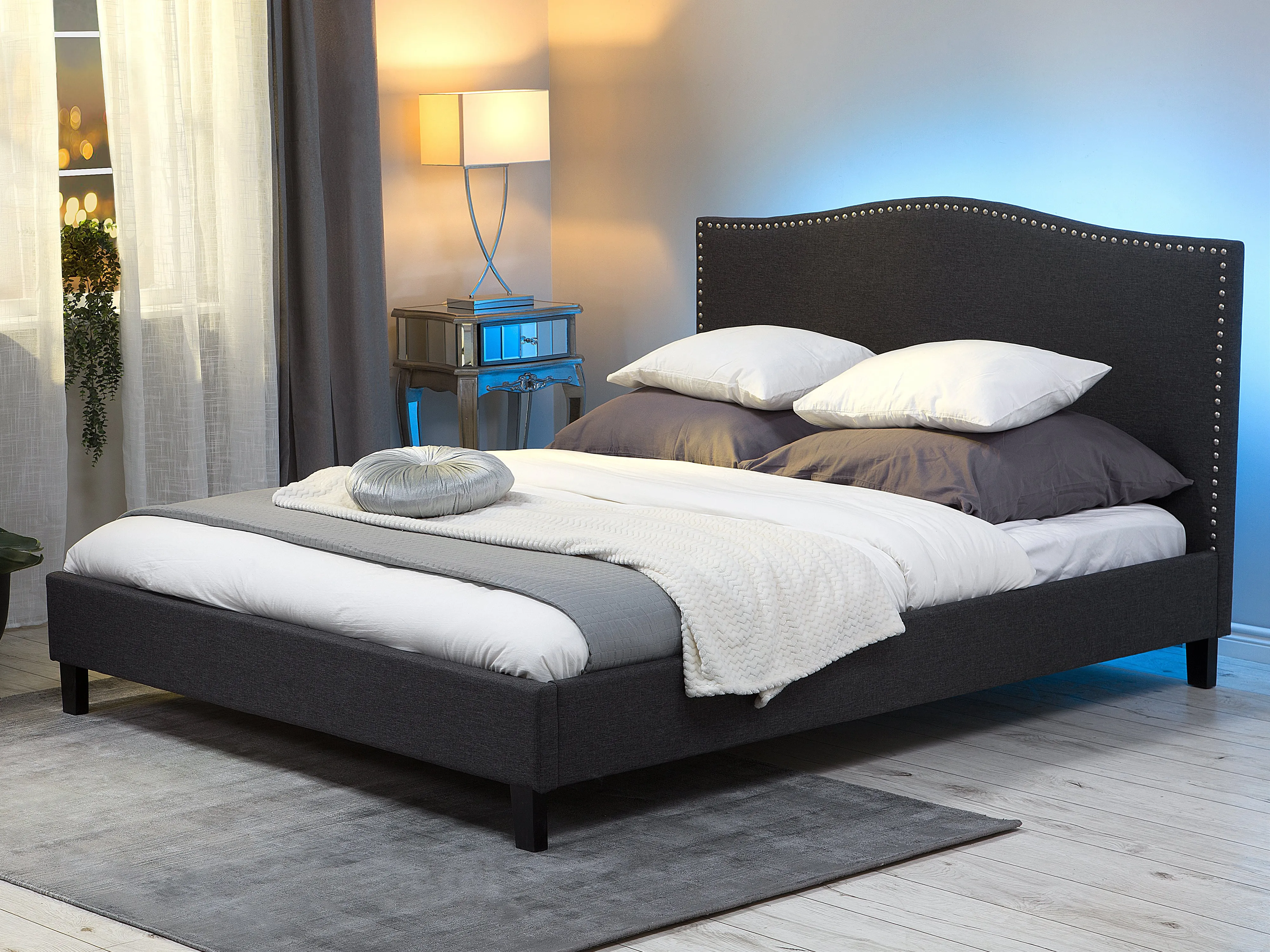 Bed Stof MONTPELLIER 180 x 200 cm LED Meerkleurig