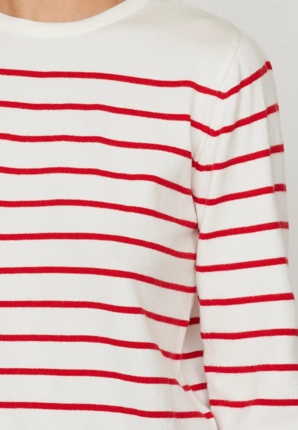 Sisters Point Maldi-Ls 830 cream ruby