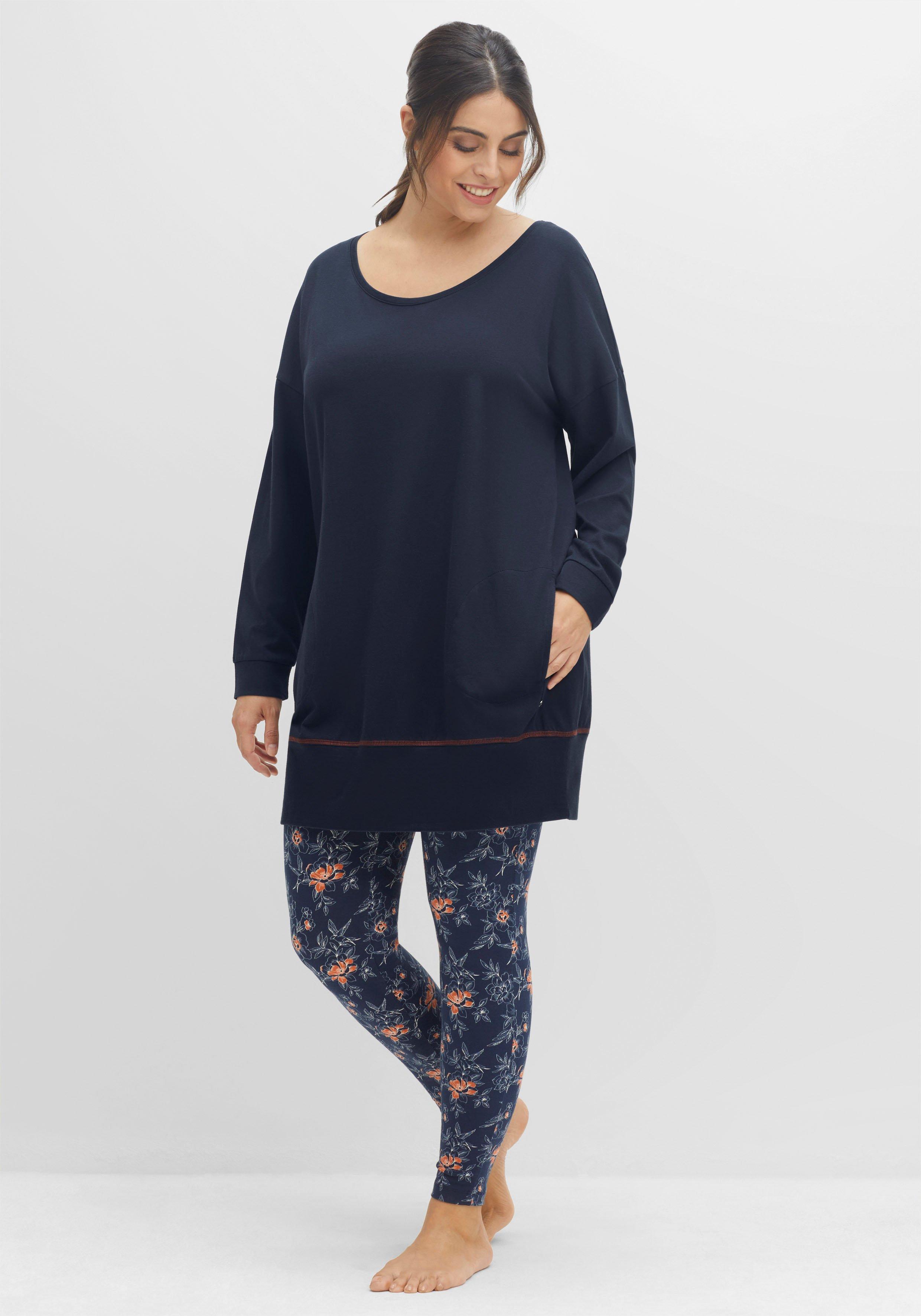 Relax-Shirtkleid mit weitem Rundhals und Kontrastnaht