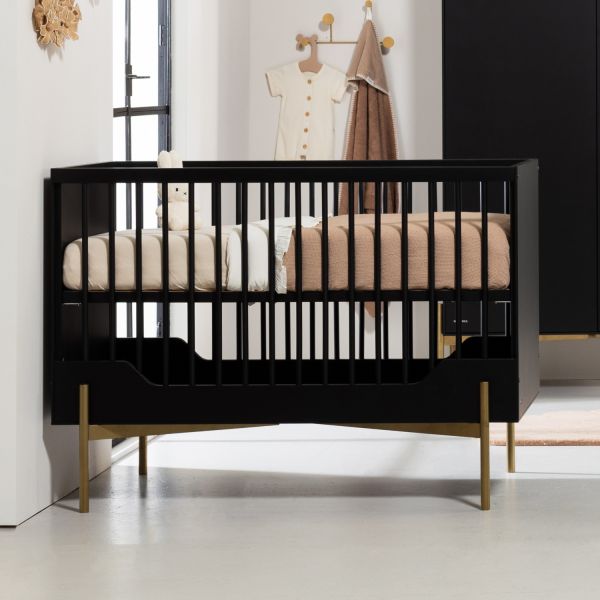 Kidsmill Boutique Babykamer Zwart / Brass | Bed 60 x 120 cm   Commode   Kast 2-Deurs