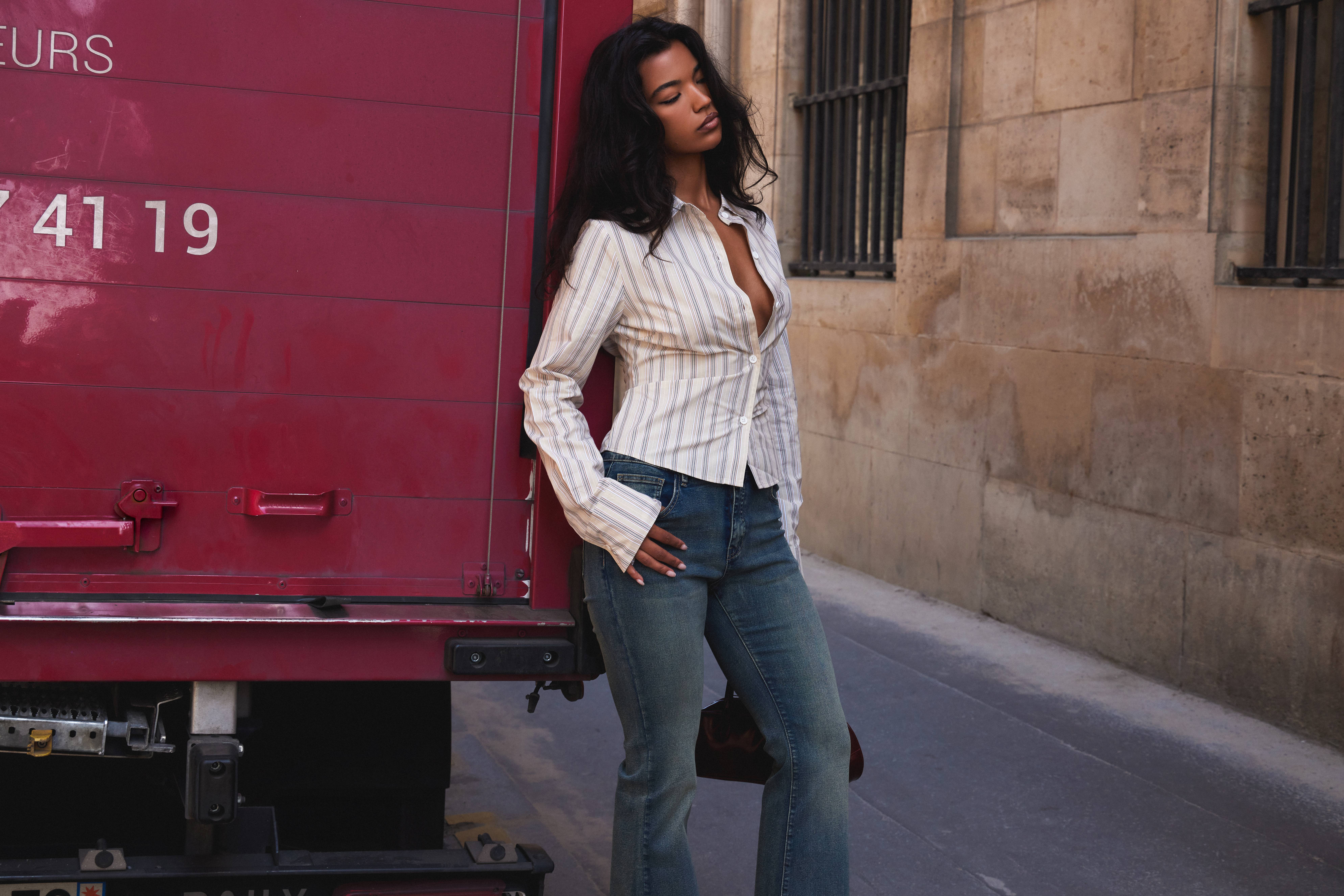 Délavage Vintage Jean Évasé Délavé À Taille Échancrée Effet Usé