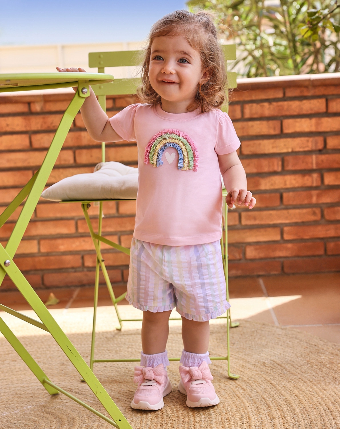 T-Shirt RAINBOW HEART in rosa