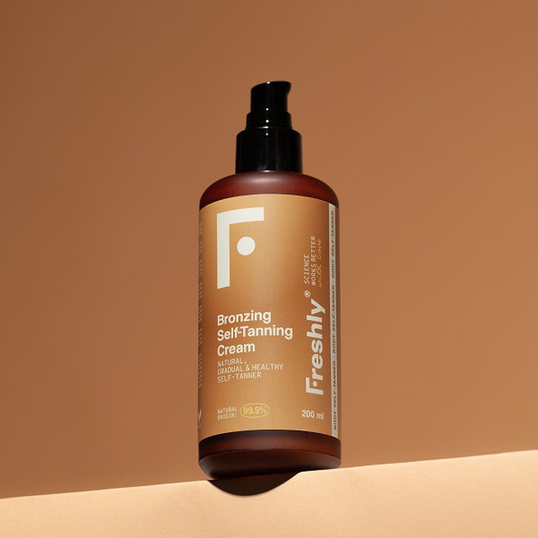 FRESHLY  Creme Bronzeador Natural - Bronzing Radiance Self-Tanning Cream - 200ml