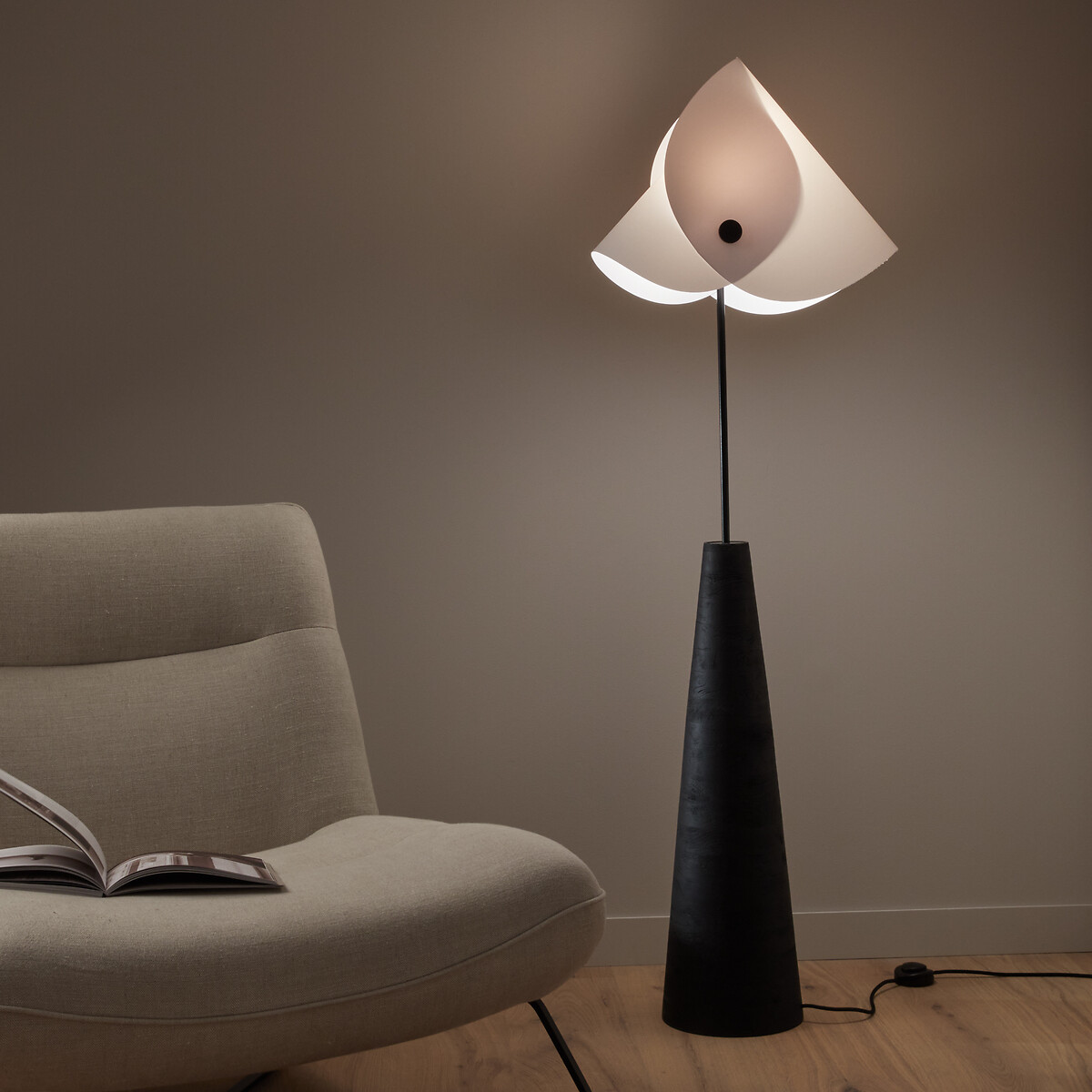 AM.PM<br>Luminária de chão, Orukami, design de E. Gallina