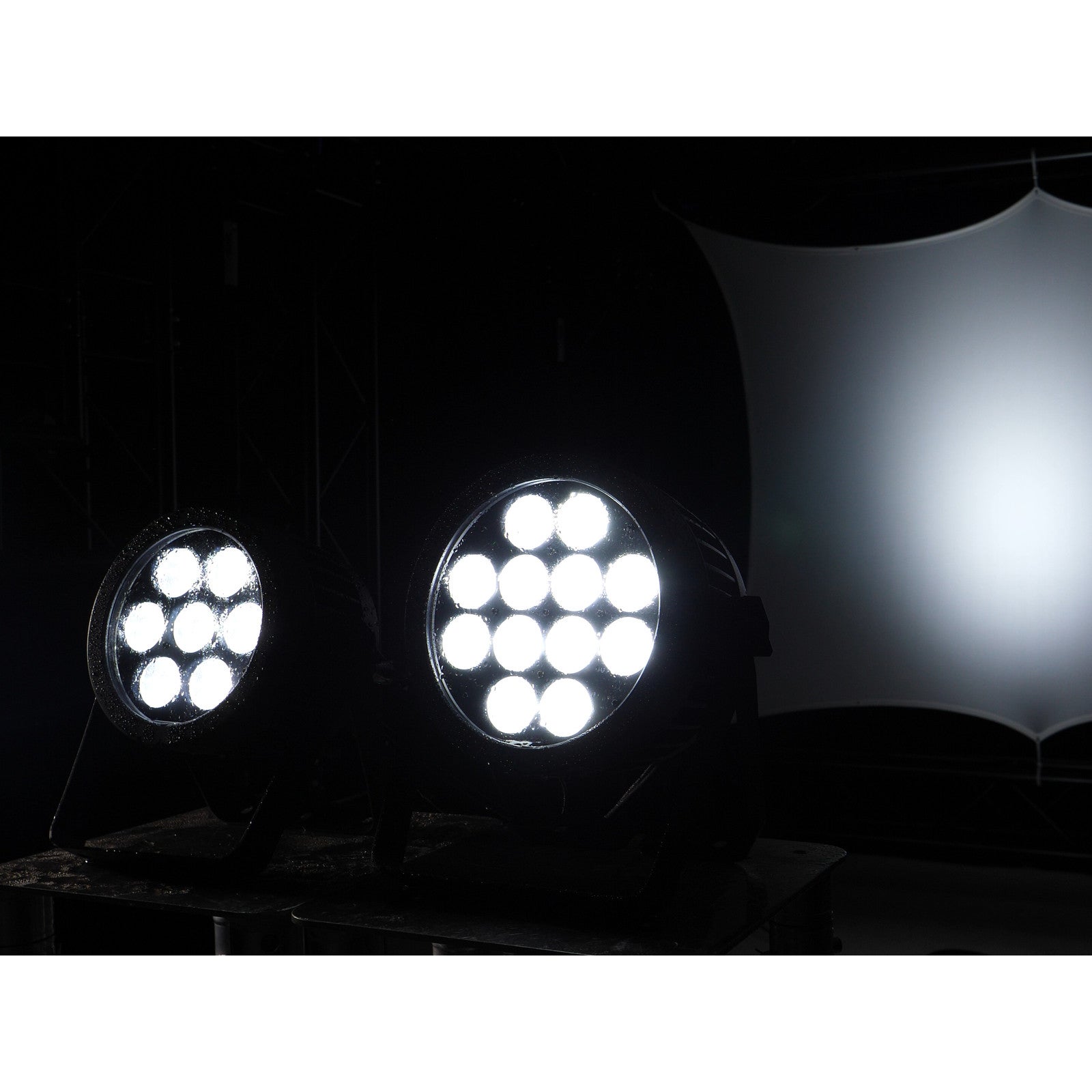 Eurolite LED IP PAR 12x8W QCL spot