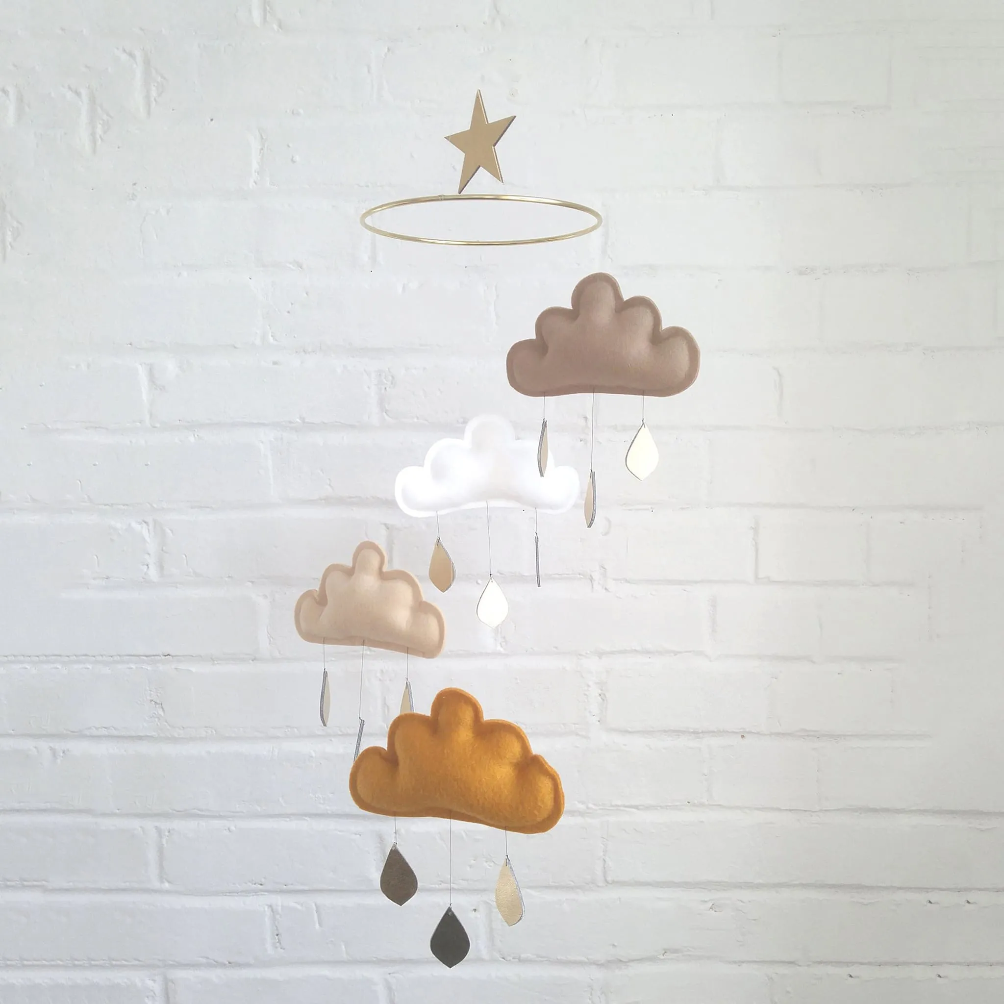 The Butter Flying Mobile Nuage - Eden