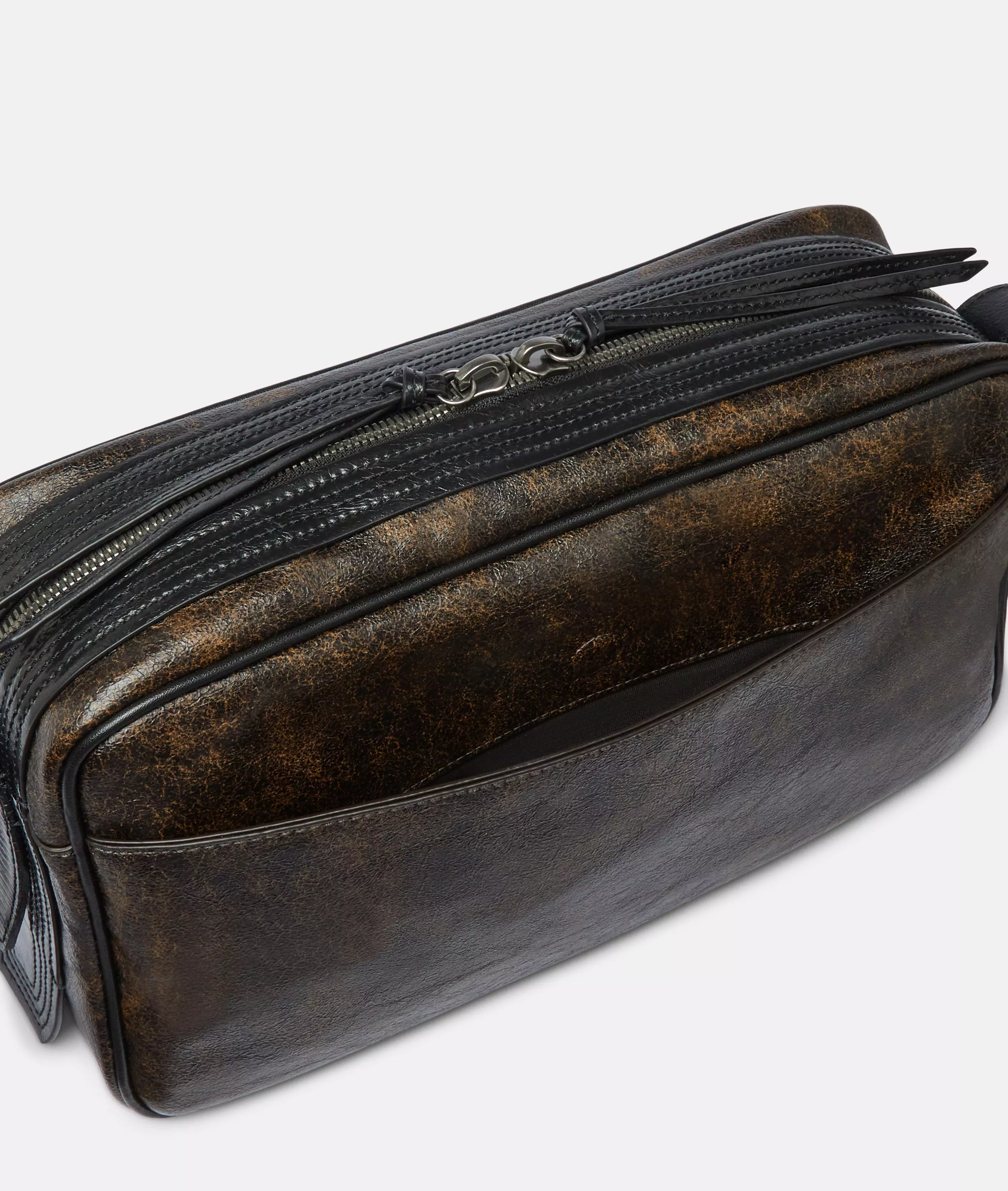 Juno Satchel M Spacious shoulder bag with a vintage look