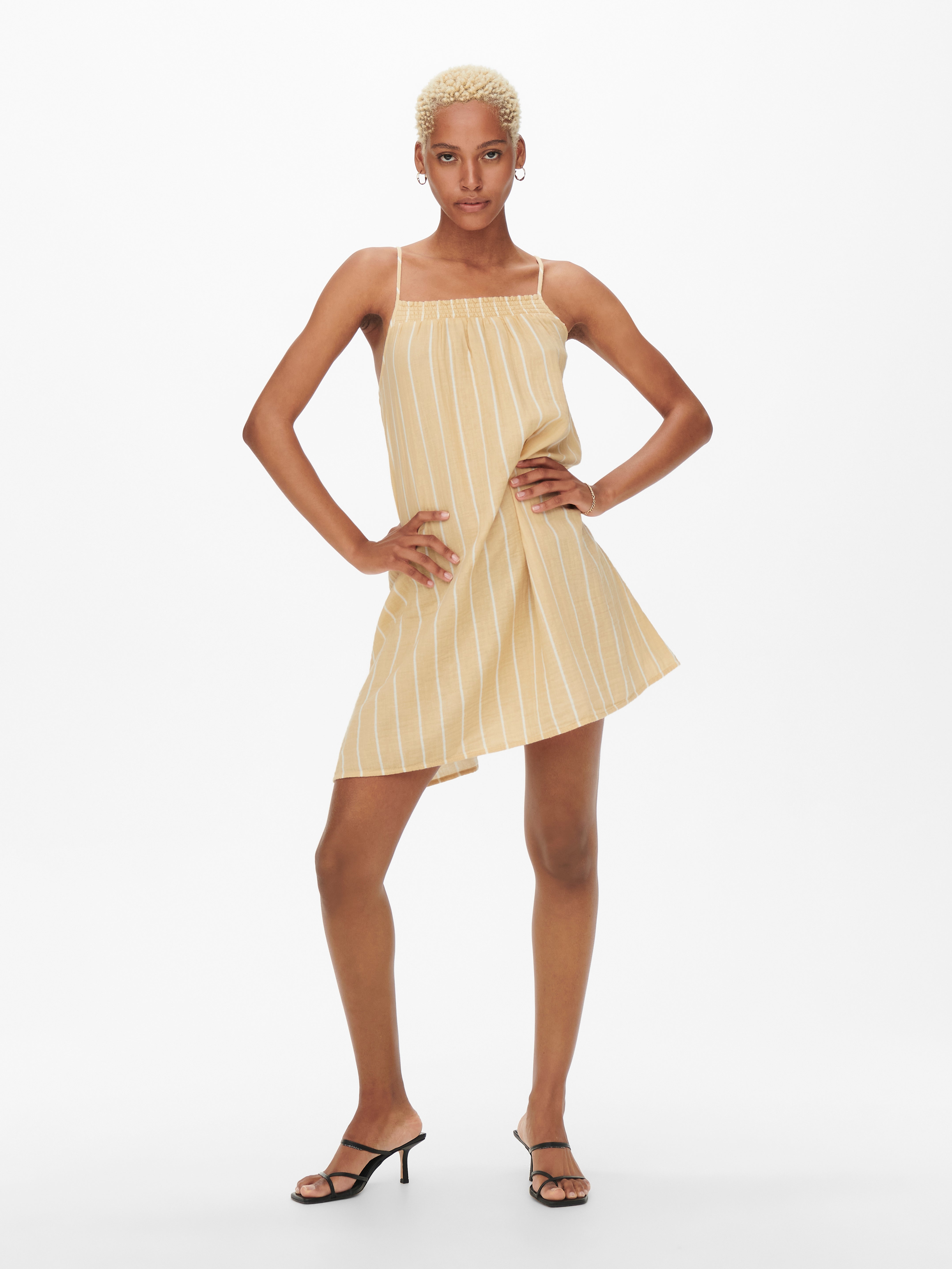 ONLLOU Kurzes Kleid Rutabaga