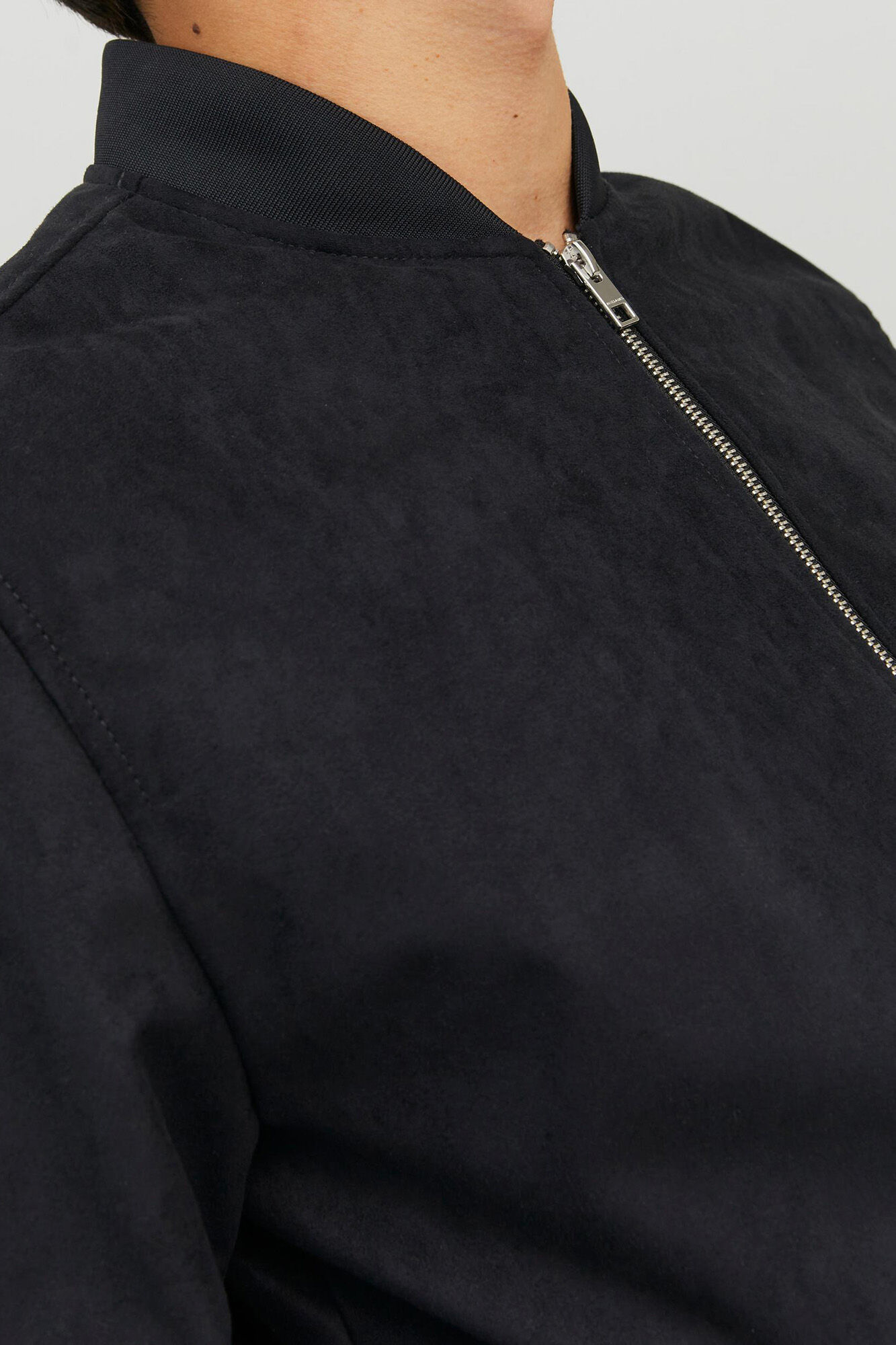 jaqueta bomber de couro sintético