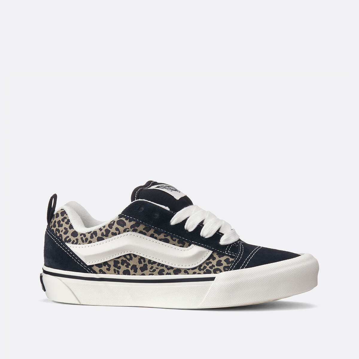 Tênis VANS Knu Skool