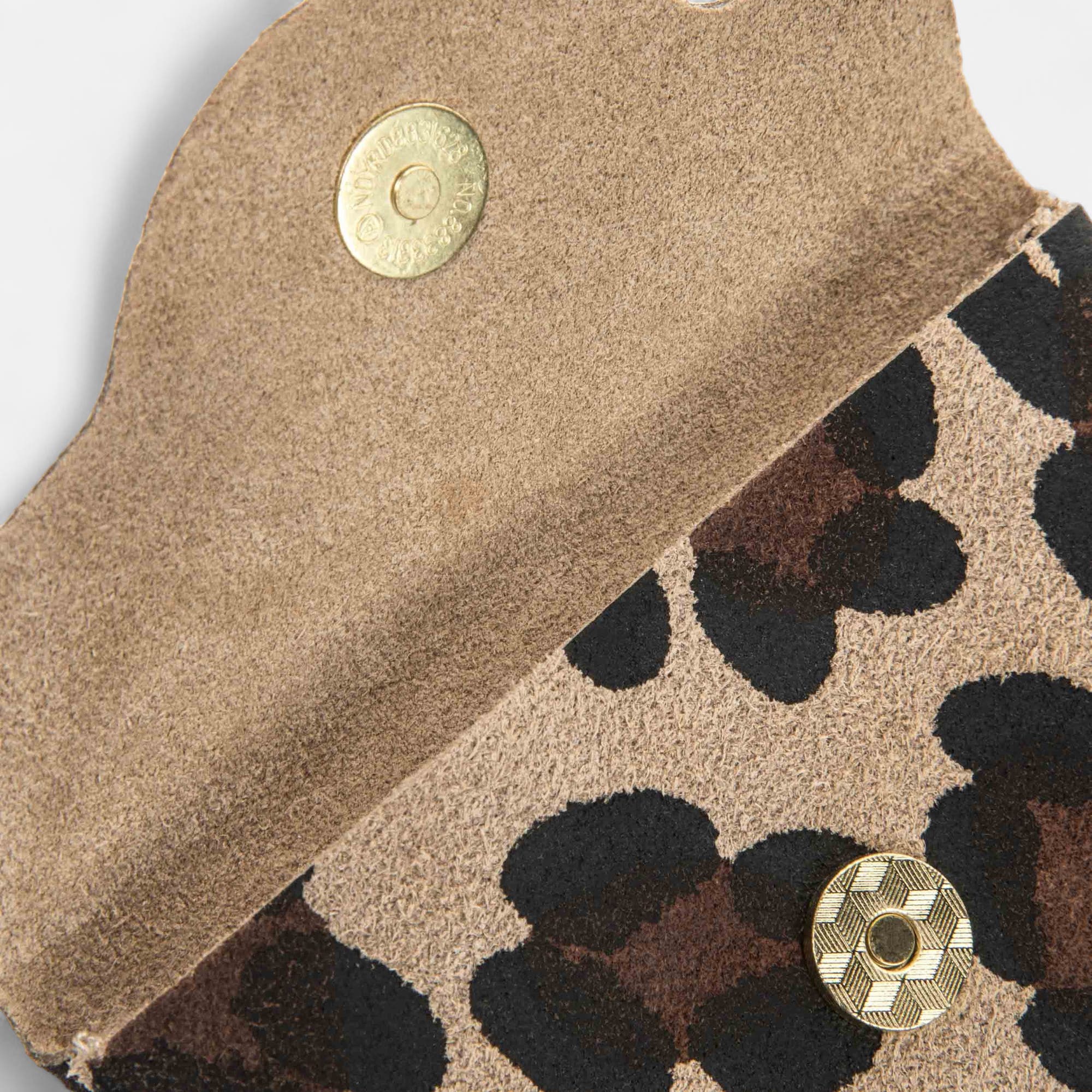 Petite maroquinerie en cuir beige