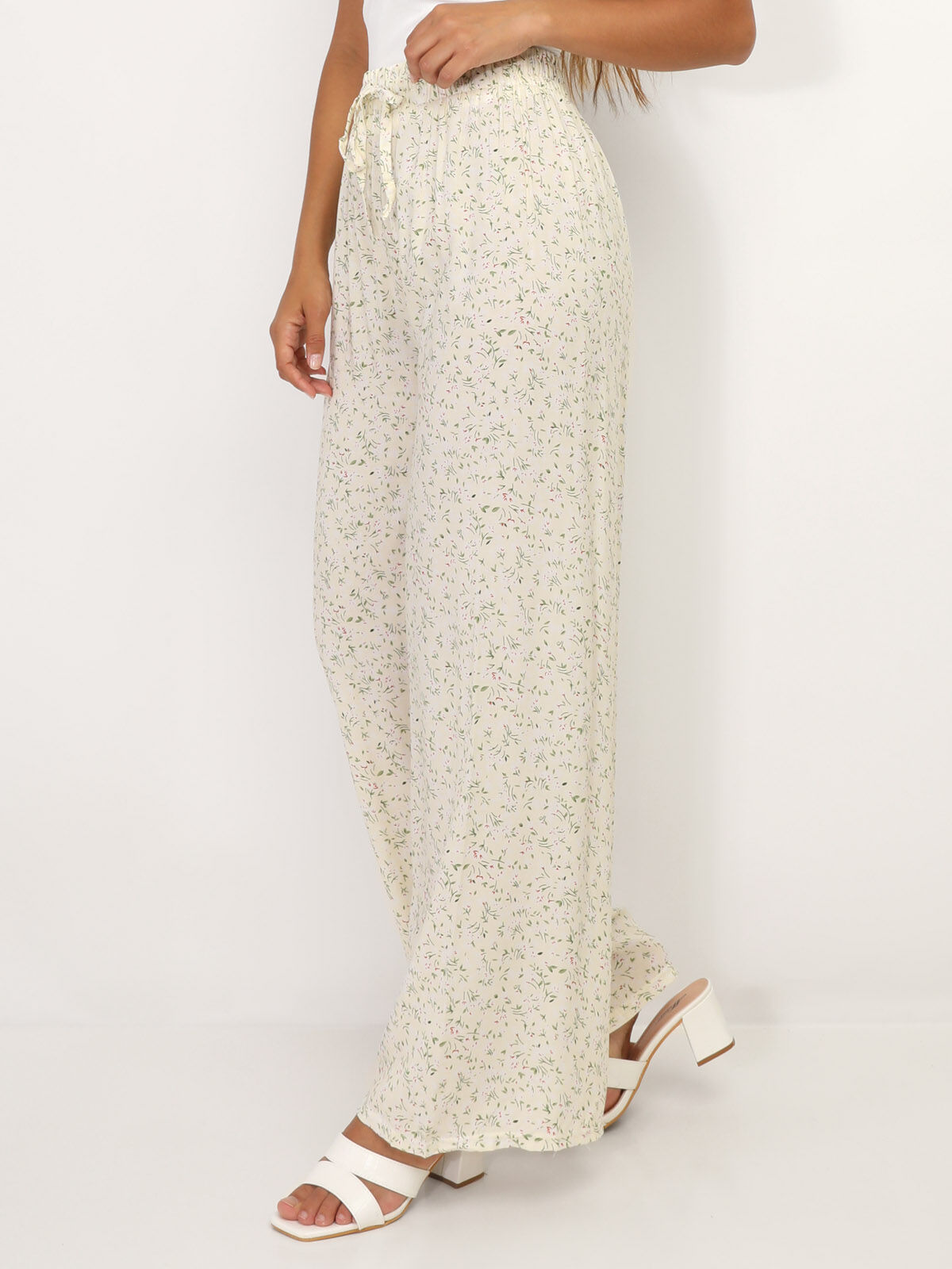 Pantalon fluide à motif floral- Beige