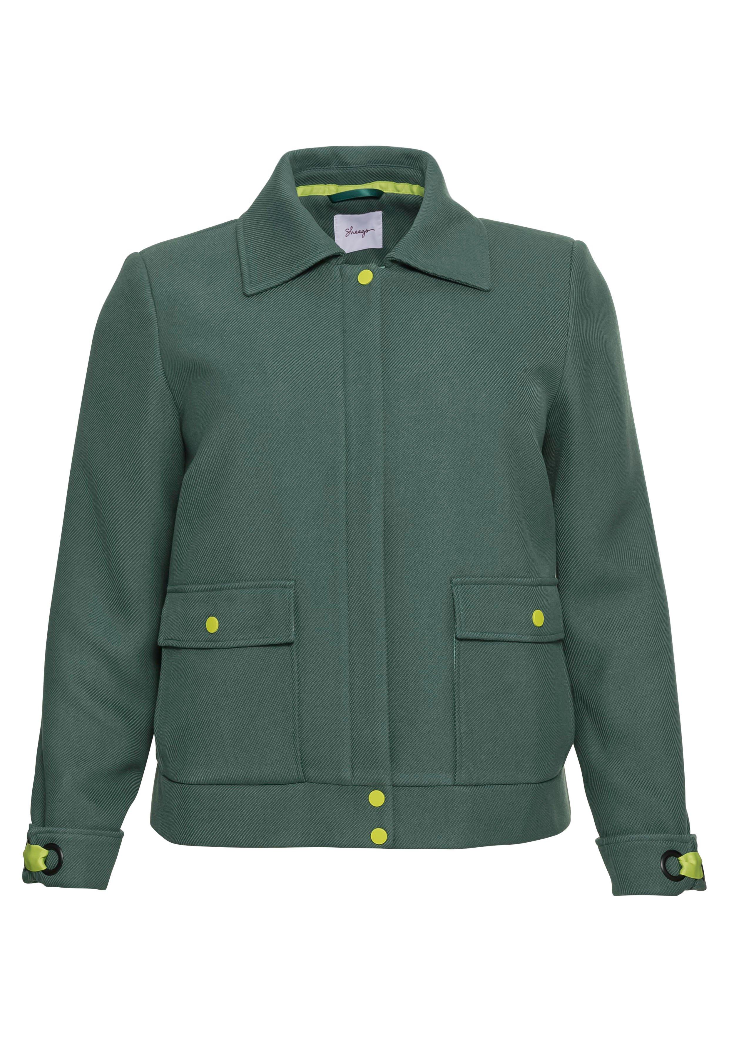 Jacke mit breitem Kragen und Kontrastdetails