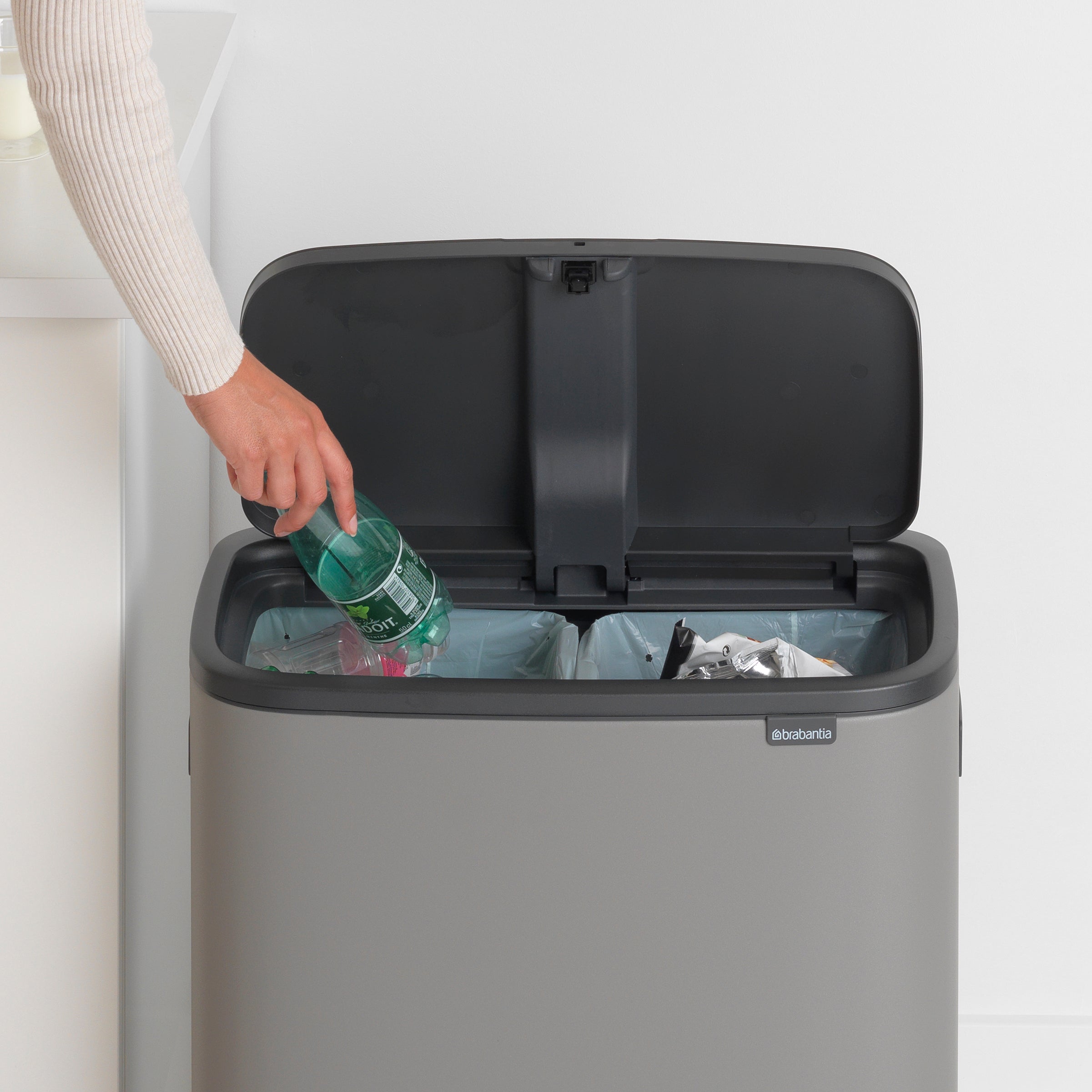 Brabantia Bo Touch Bin Afvalemmer 2 x 30 L - Mineral Concrete Grey