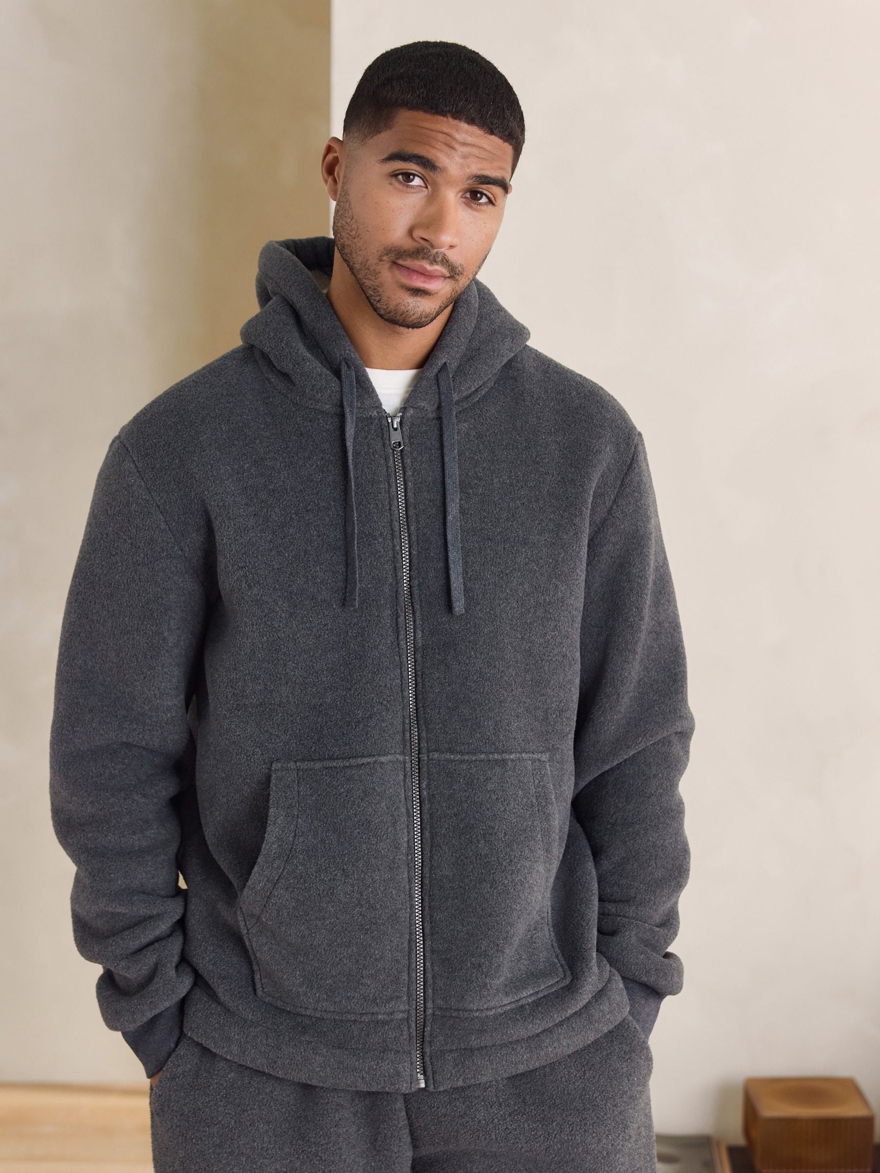 Leisteen grijs - Hoodie met geborstelde borg en fleece voering