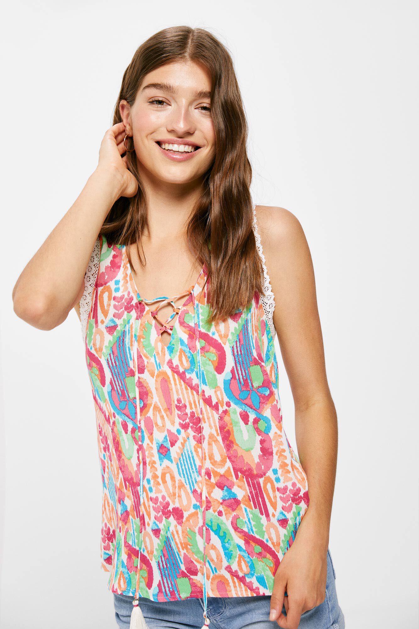 Blusa estampada com decote em ziguezague - Marrom