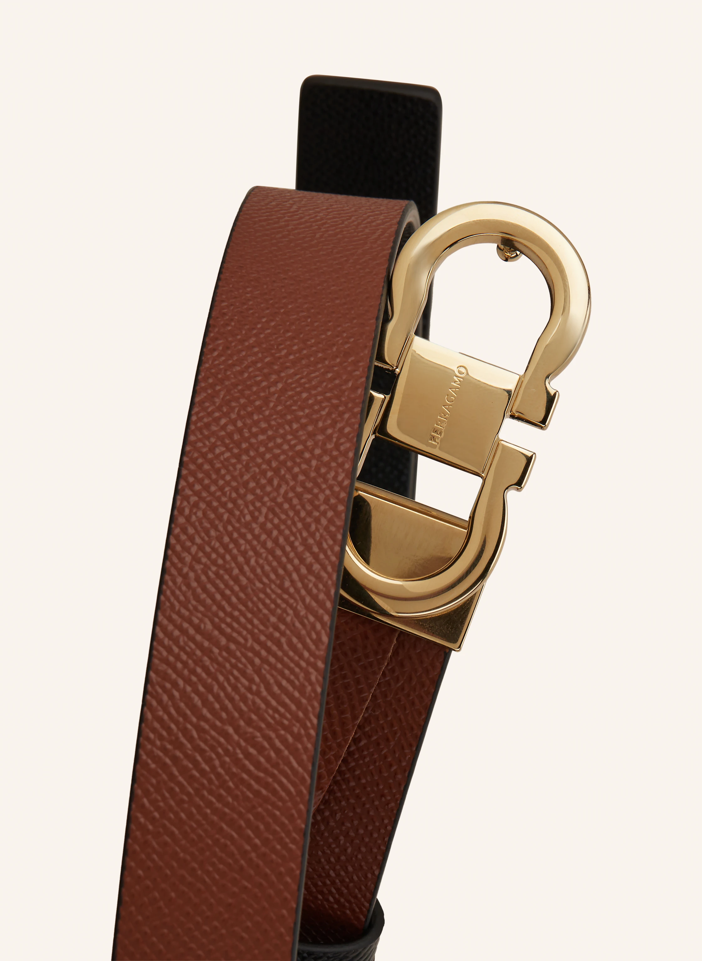FERRAGAMO Ledergürtel zu Wenden