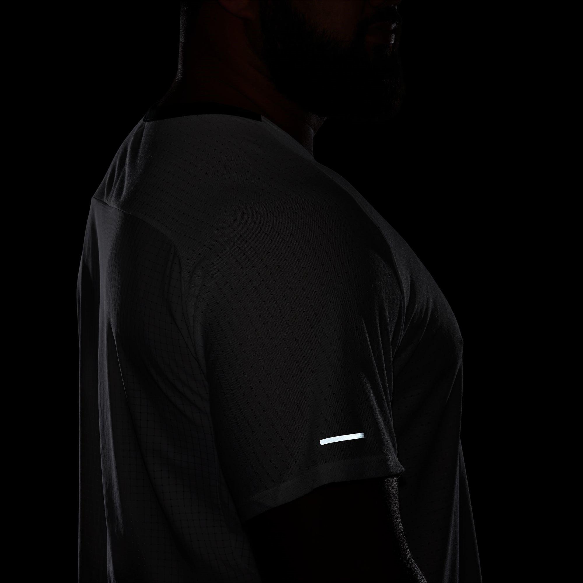 Nike Dri FIT Trail Mens Short Sleeve Trail Running Top