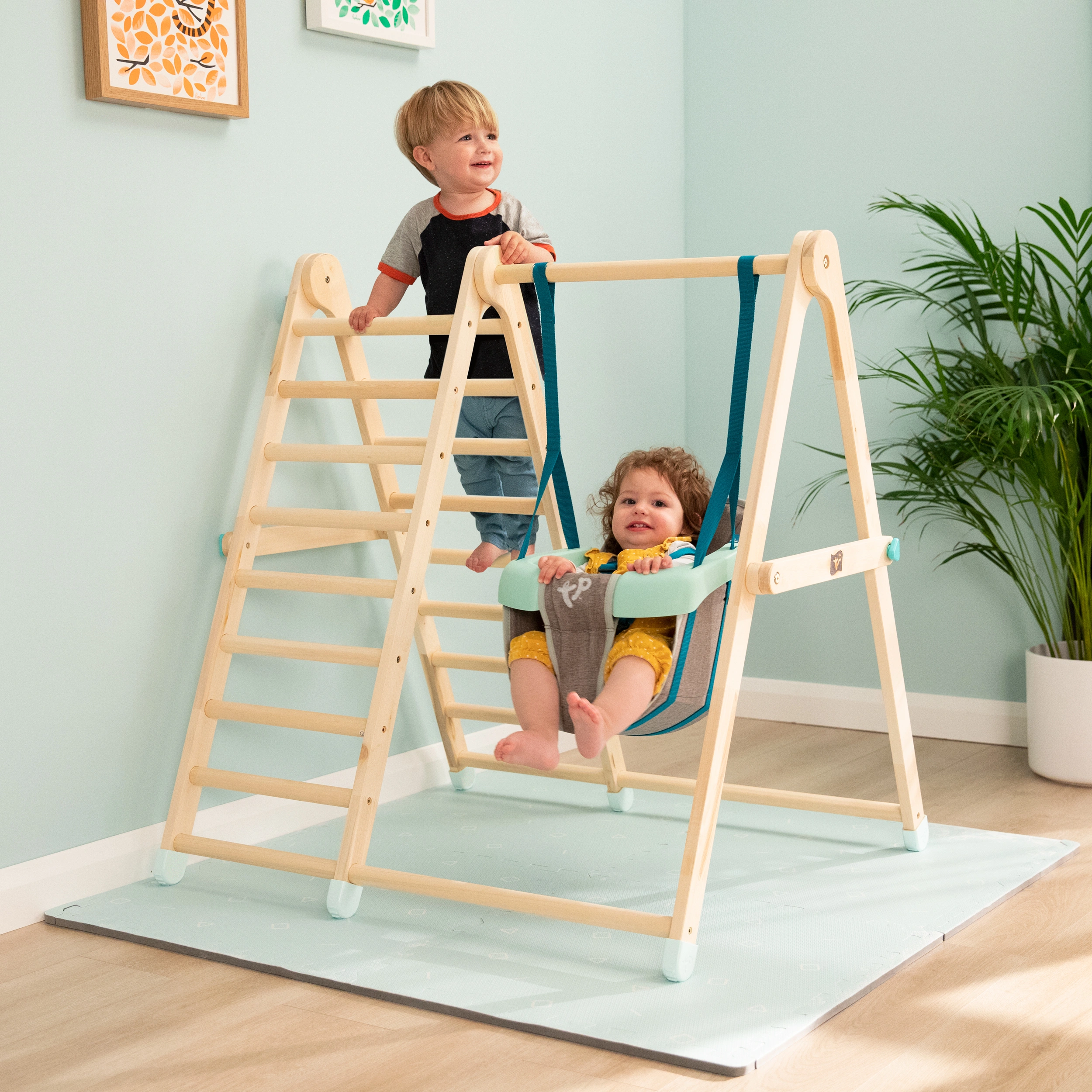 Kletterdreieck mit Schaukel ACTIVE TOTS