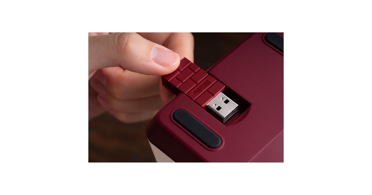 8BitDoFamicom Bundel, gaming toetsenbord  (Beige/rood, US lay-out, Kailh Box White, USB / 2,4 GHz / Bluetooth)