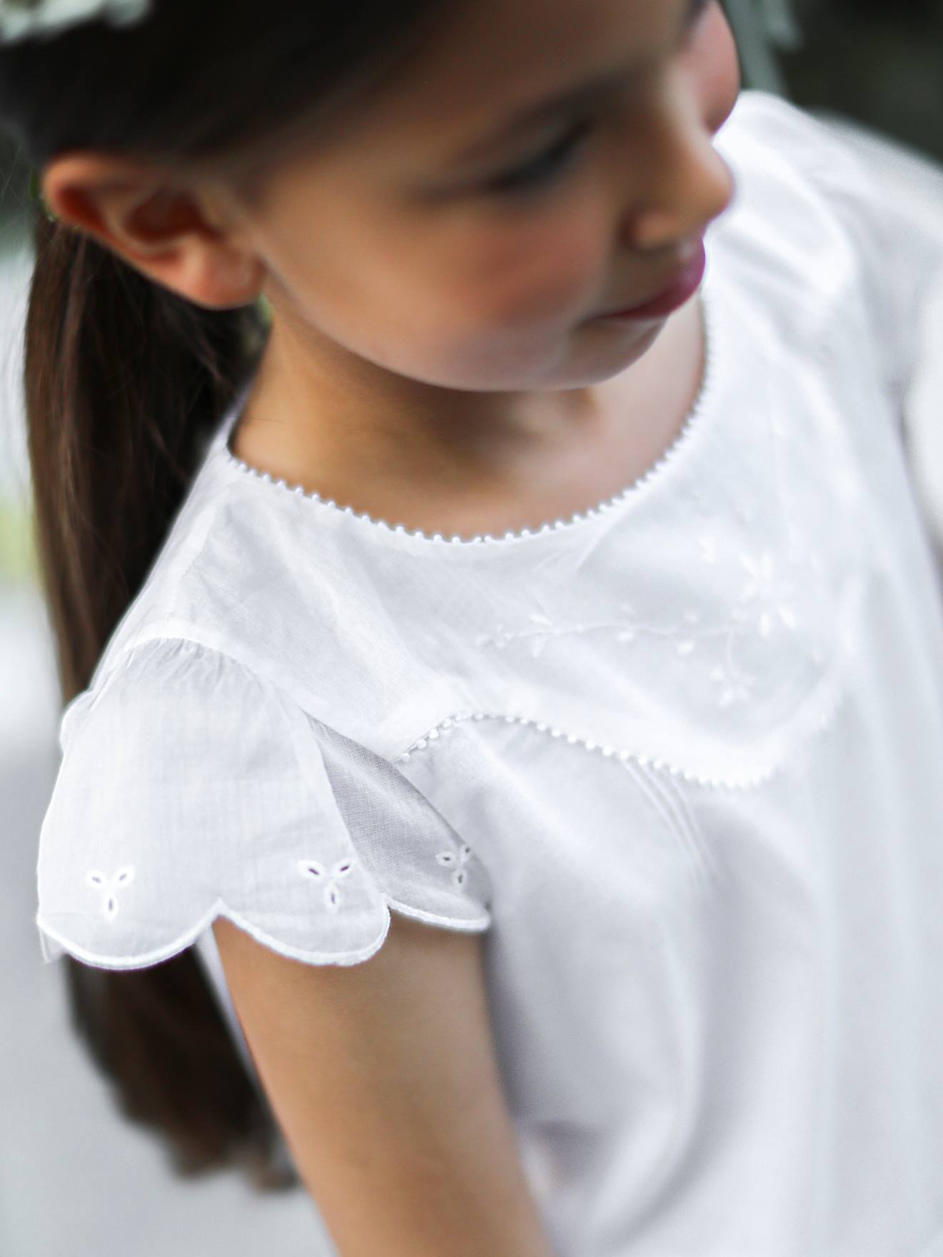 Conjunto de cerimônia Anouk CYRILLUS branco claro e simples