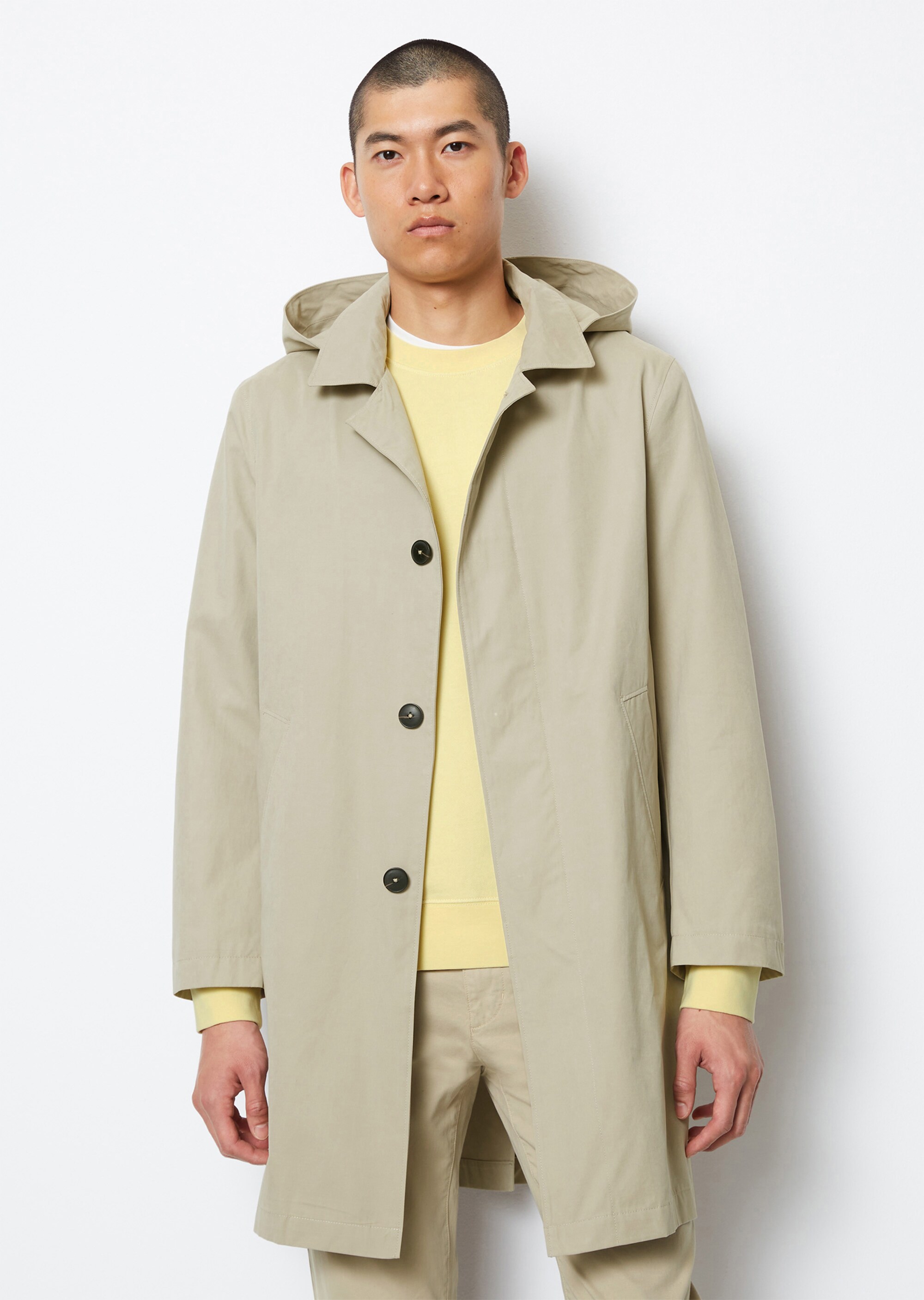 Kurzmantel regular aus recyceltem Material