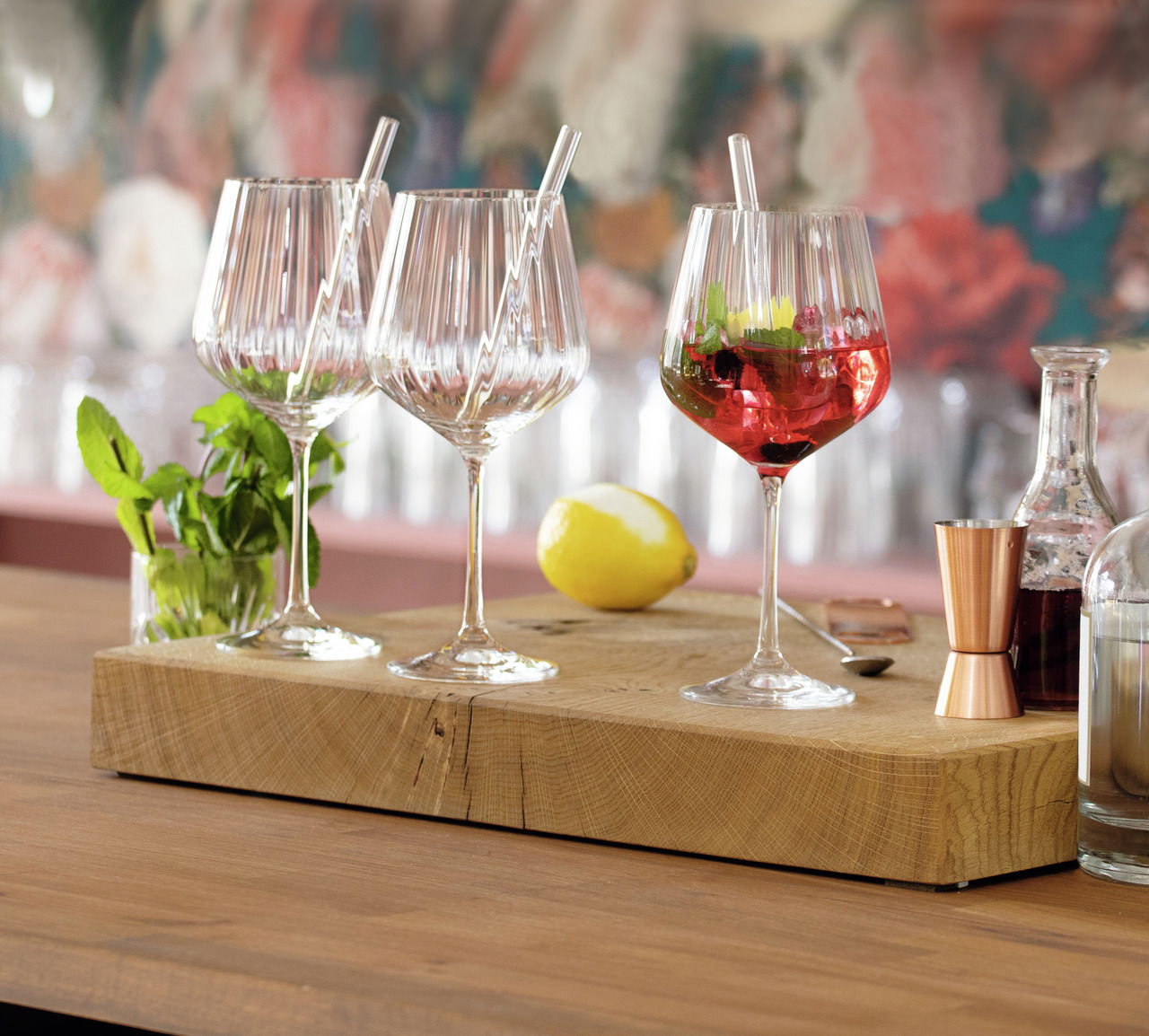Nachtmann 4er-Set Gin Tonic-Gläser + Glas-Trinkhalme TASTES GOOD
