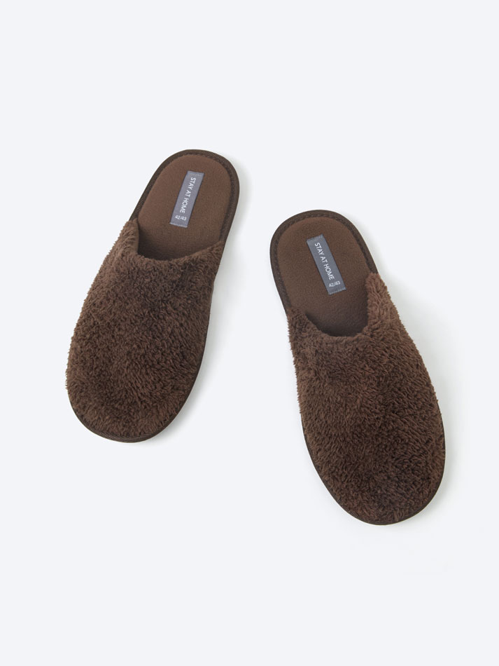 Pantufa felpuda - Marrom