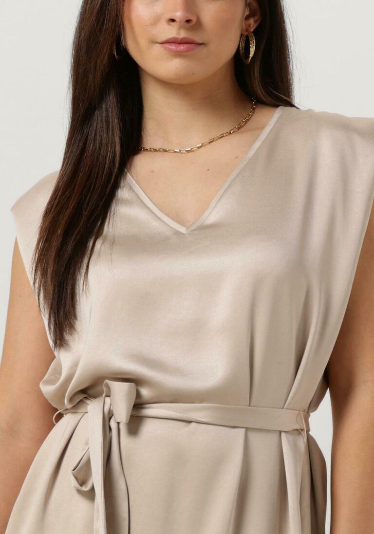 KNIT-TED zand knit-ted midi jurk talissa