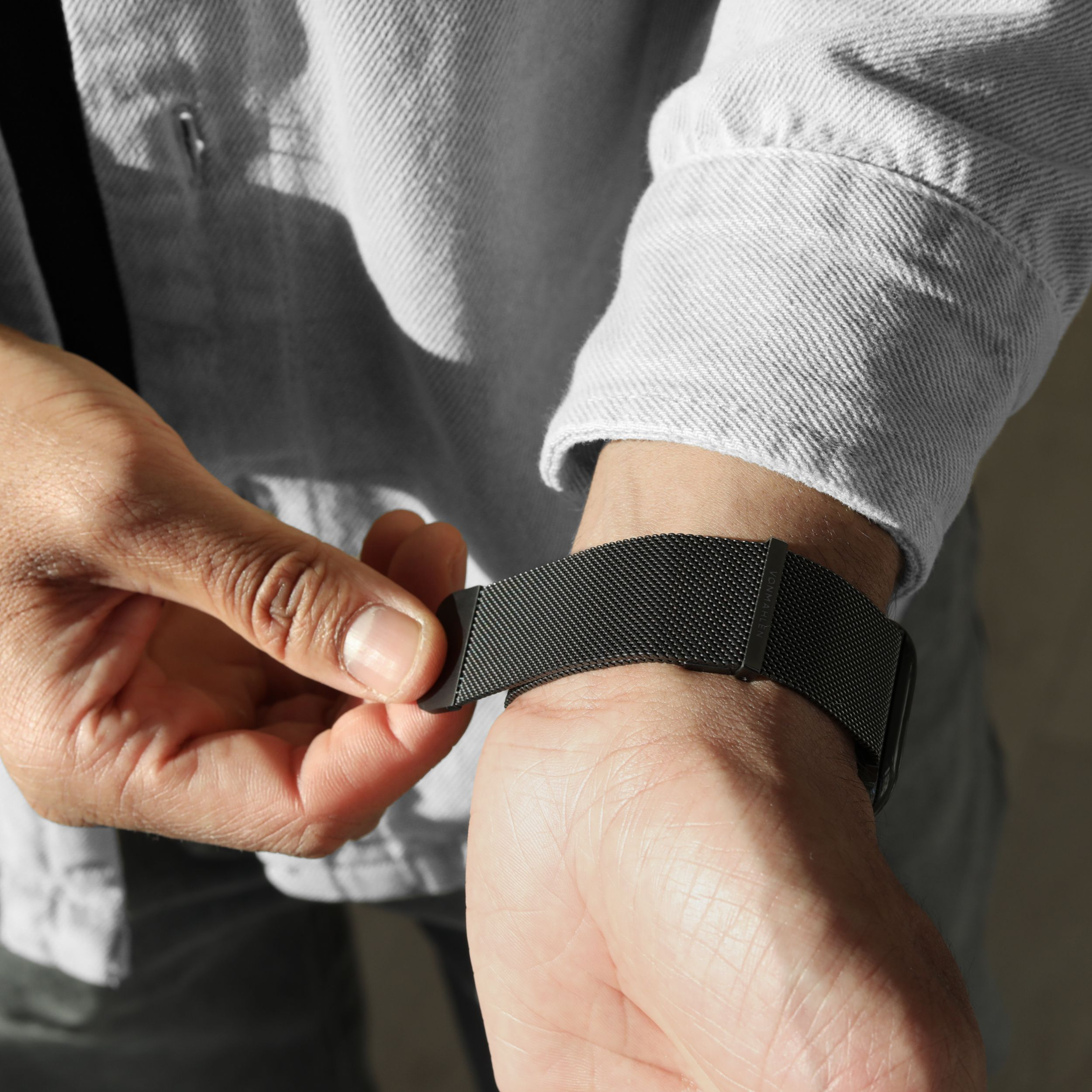 Milanese Loop 2 Apple Watch (49/46/45/44 mm) Edelstahl Armband (AWS00122) (Gelenkumfang: 130-200mm) - Schwarz