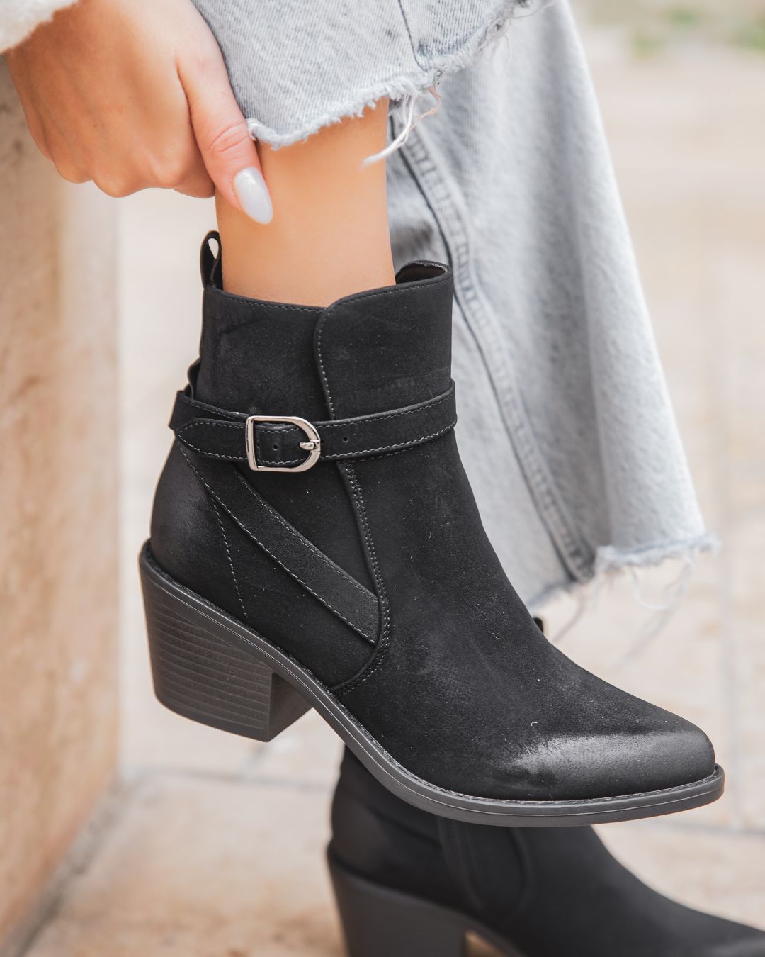 Bottines femme noires à bout pointu - Léontine
