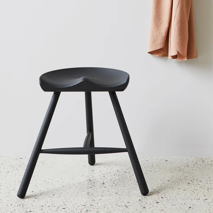 Form & Refine - Shoemaker Chair, Nr. 68, Eiche weiss pigmentiert