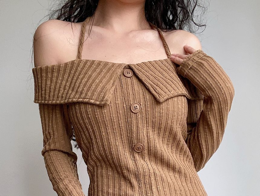 BERAN STUDIO - Lange mouw off-shoulder effen mini gebreide manteljurk