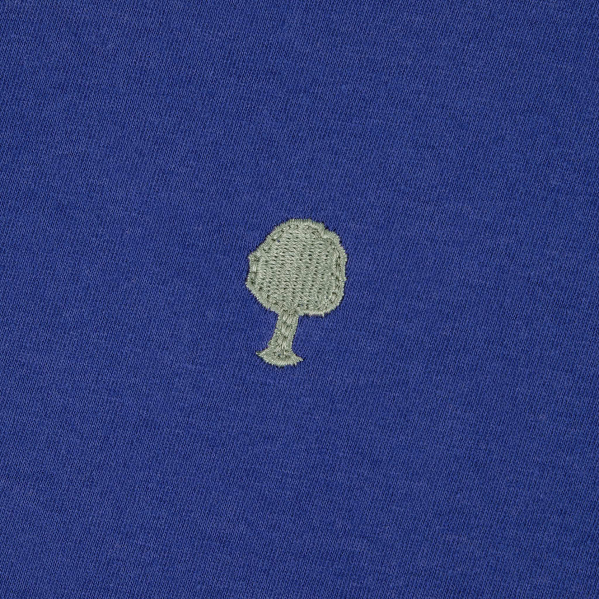T-shirt bleu indigo broderie arbre coton et coton recyclé - modèle arcy