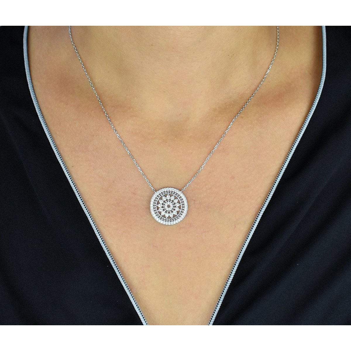 Collier soleil dans un cercle serti d'oxydes de zirconium Argent 925 Rhodié