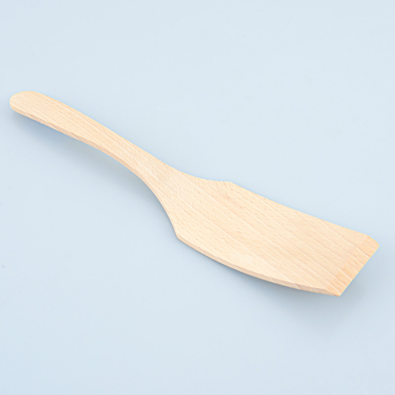 Spatule galbée