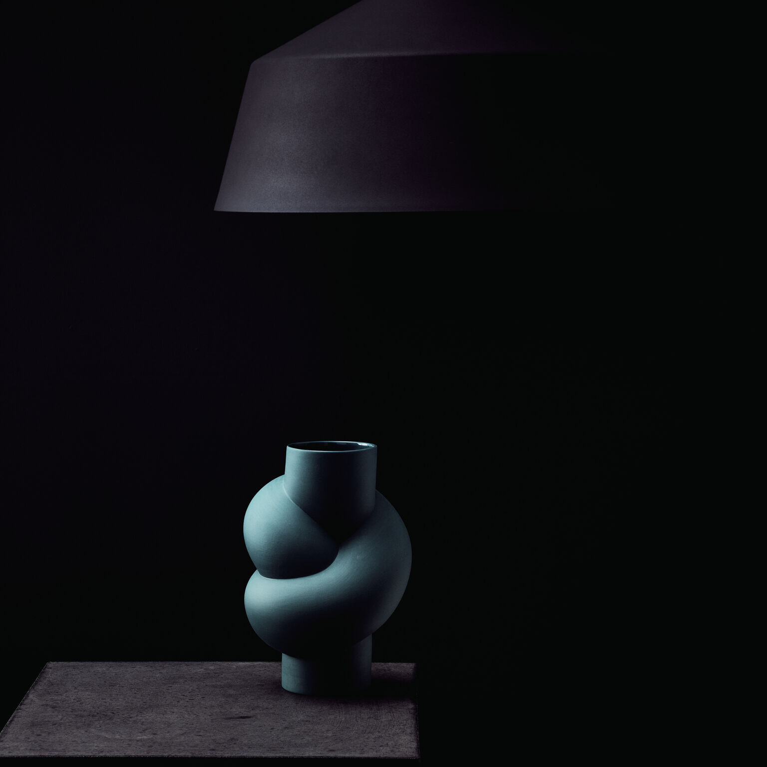 Node Abyss Vase 25 cm