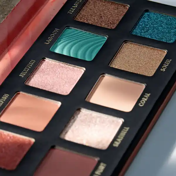 Coral Crush Slim Eyeshadow Palette 030 Under the Sea